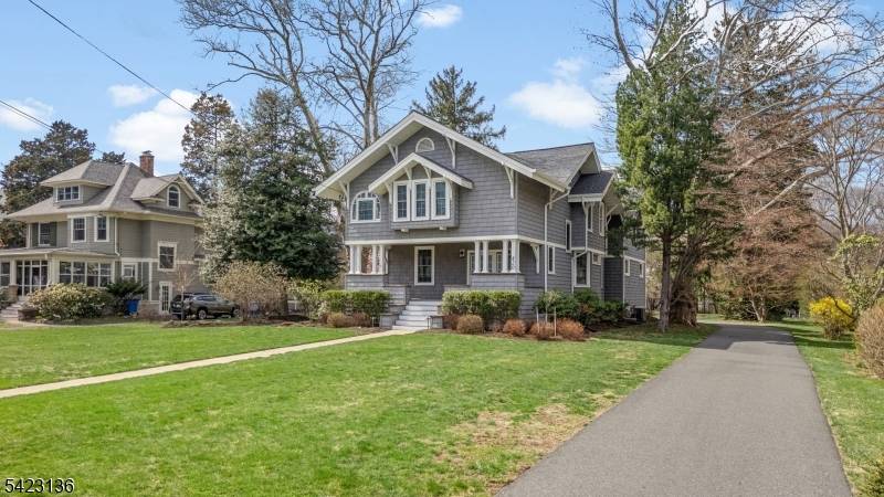 420 Mountainview Ter, Dunellen Boro, NJ 08812