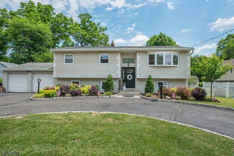 128 Overlook Ave, East Hanover Twp., NJ 07936