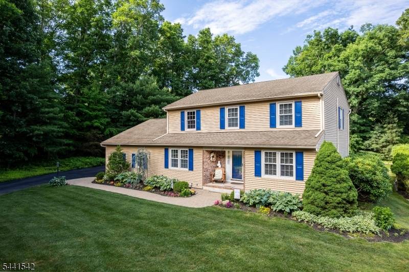 18 Shearman Rd, Roxbury Twp., NJ 07876