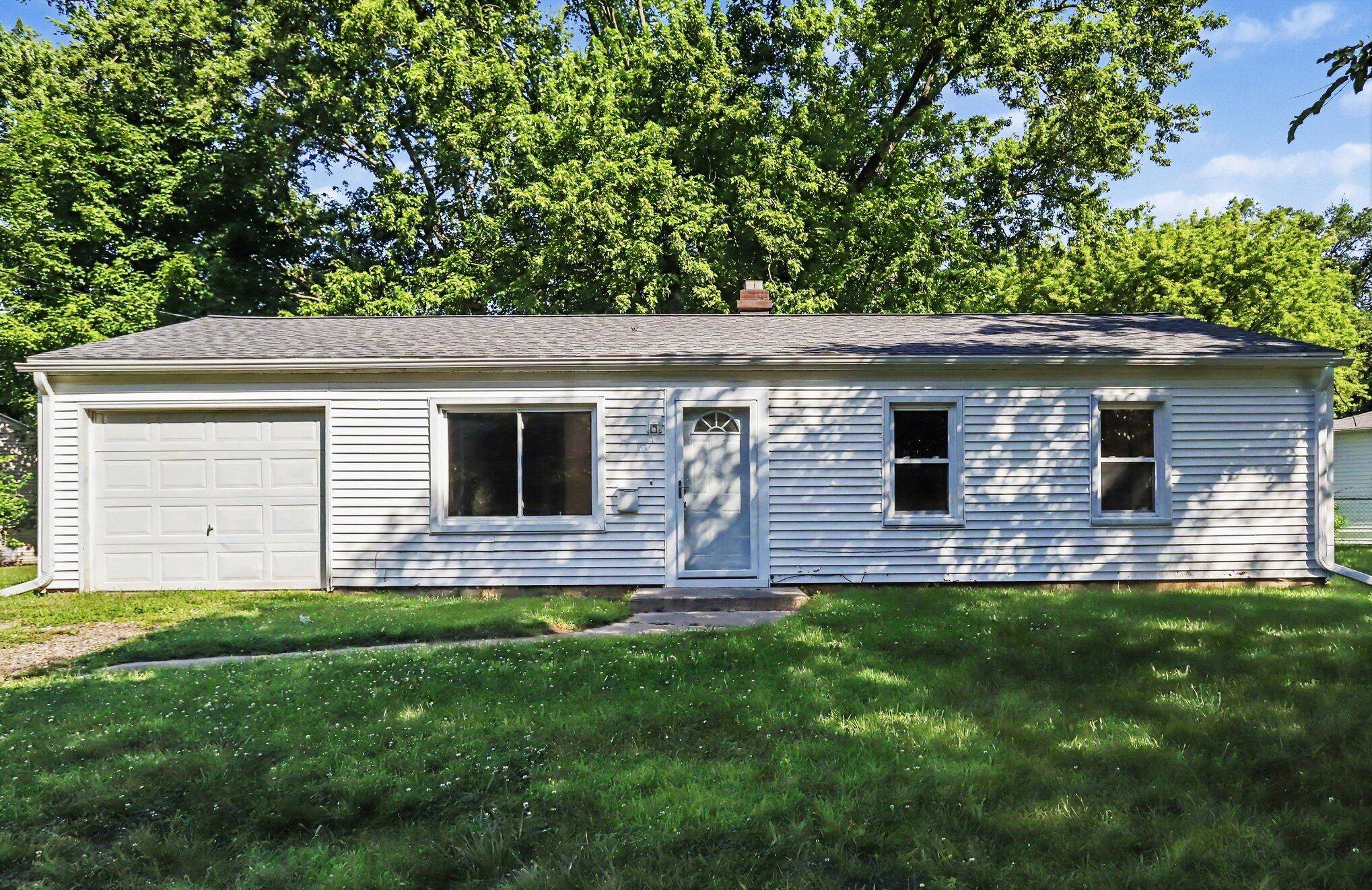 130 Saratoga AVE, Bedford Twp, MI 49037