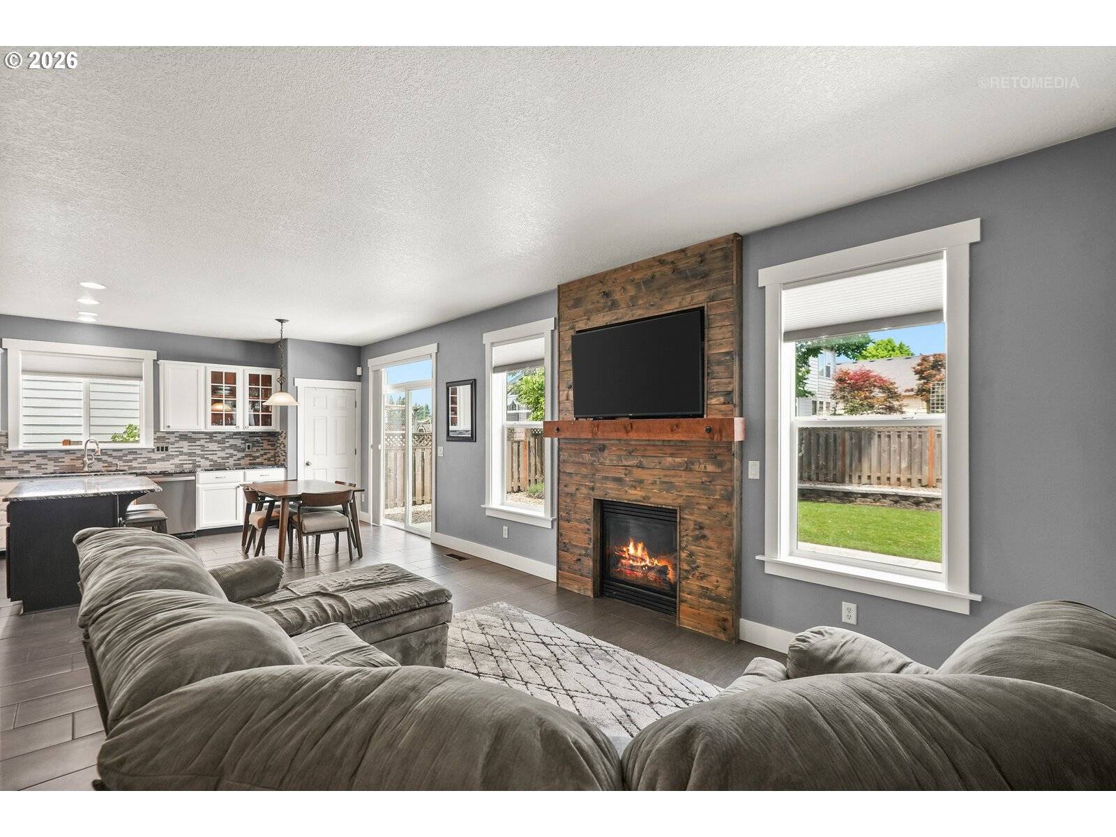 364 NE 20TH AVE, Canby, OR 97013