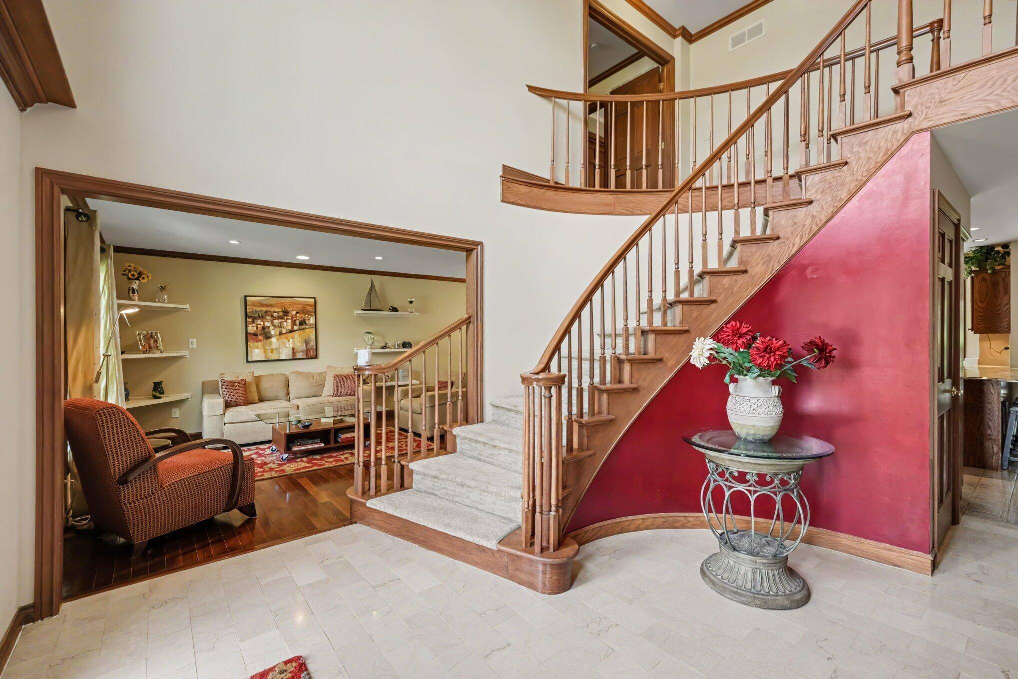 709 Snowmass DR, Rochester Hills, MI 48309