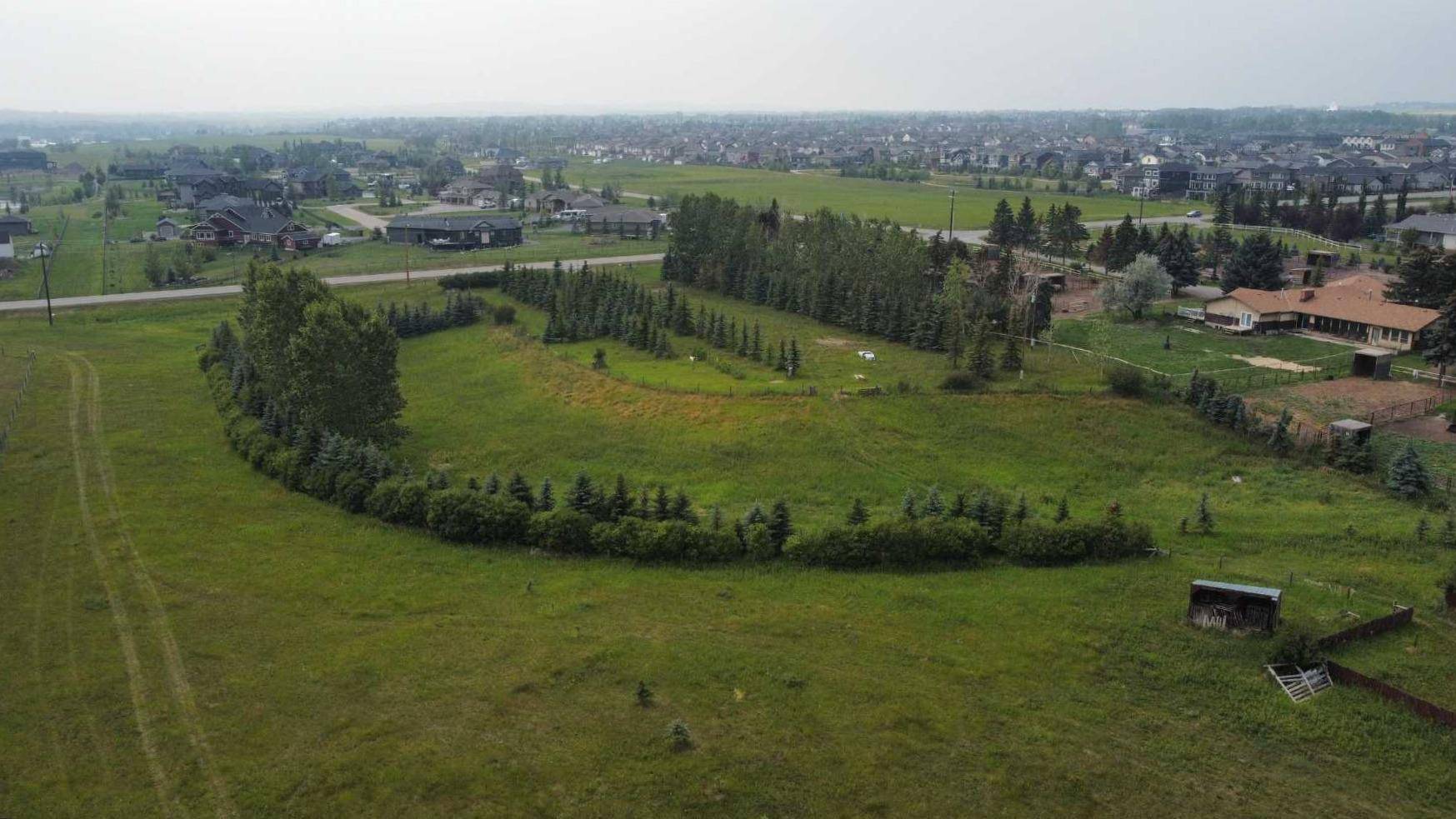 354158 48 ST E, Rural Foothills County, AB T1S 0R3