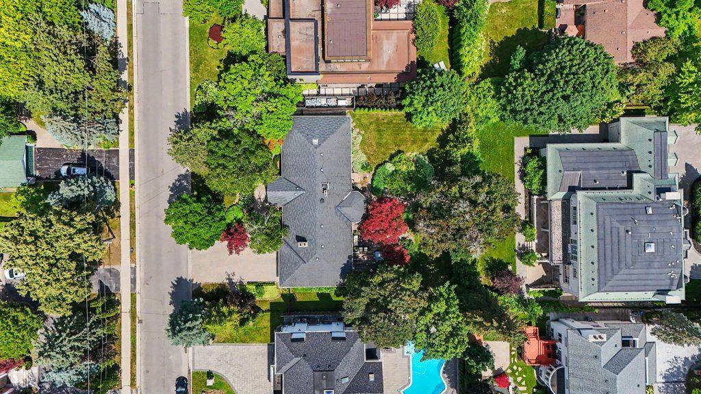 57 Wimpole DR, Toronto C12, ON M2L 2L2