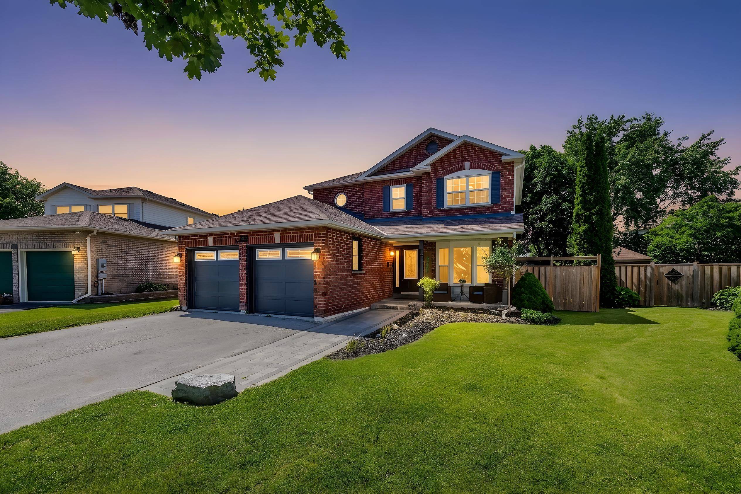 329 Challenger CT, Clarington, ON L1B 1K4
