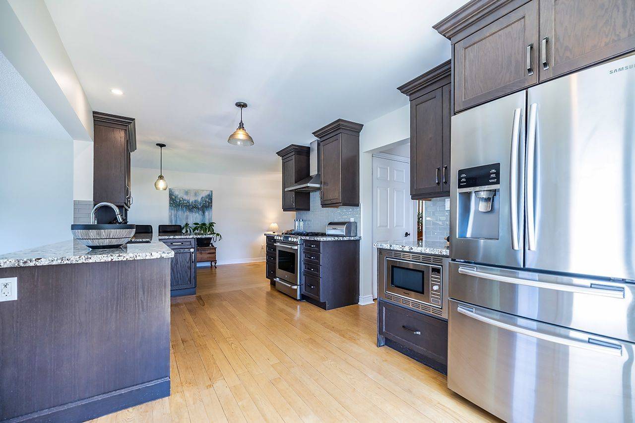 329 Challenger CT, Clarington, ON L1B 1K4