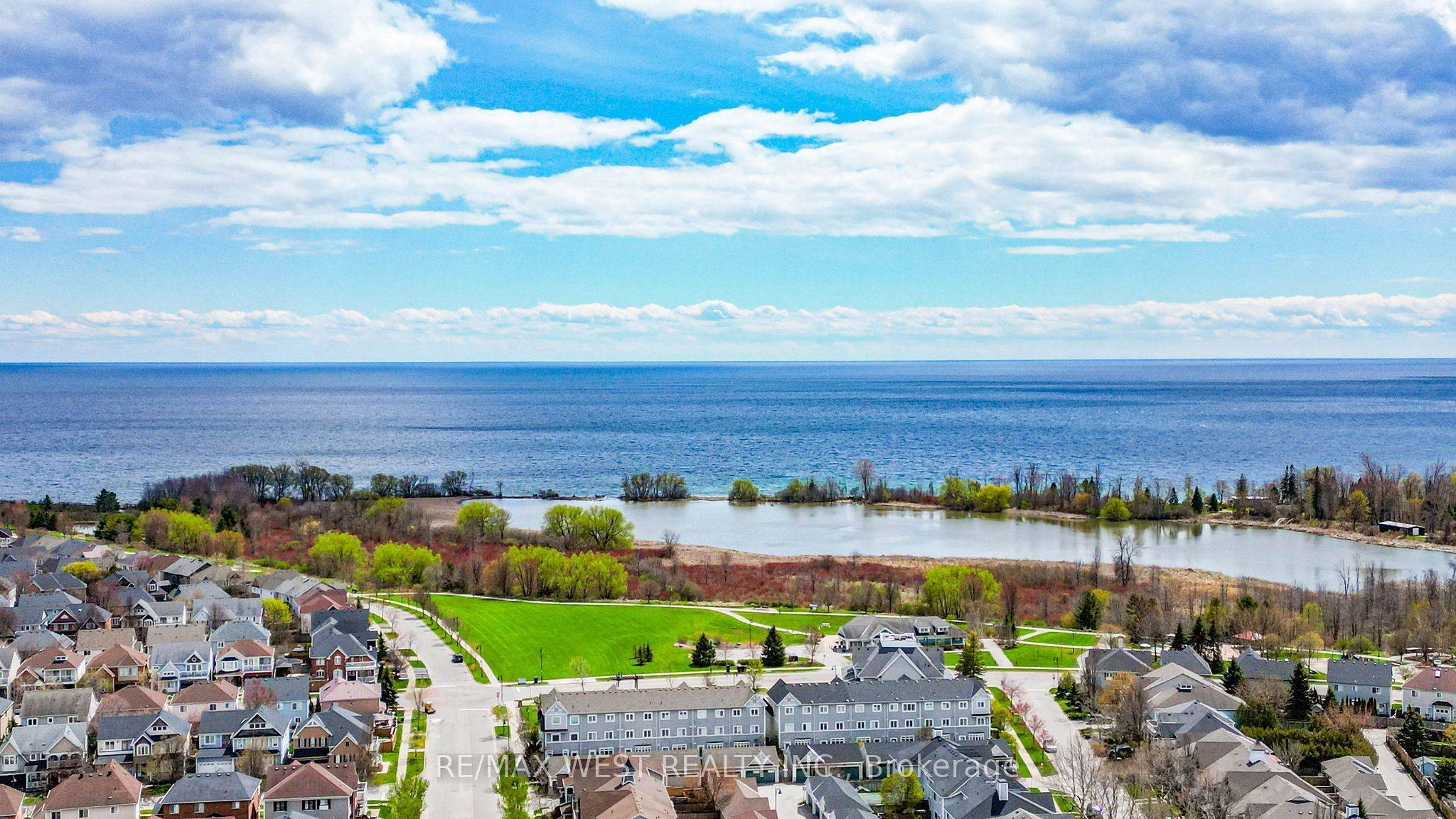 112 Handley CRES, Ajax, ON L1Z 1L7