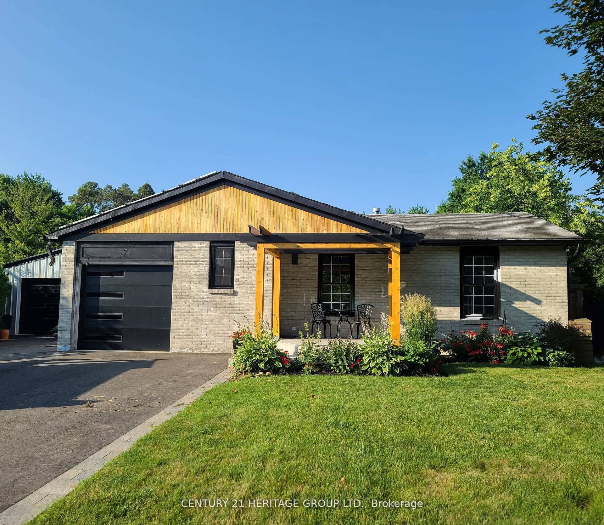 7 Crawford CIR, New Tecumseth, ON L0G 1A0