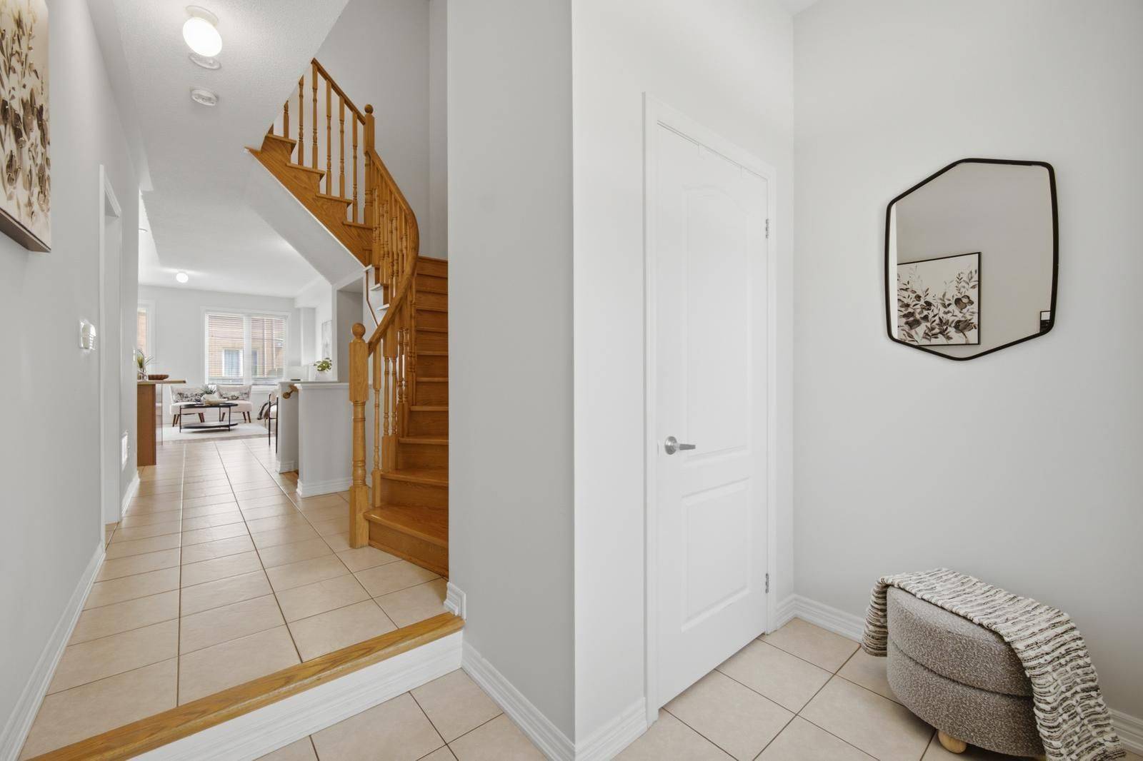116 McCann CRES, Bradford West Gwillimbury, ON L3Z 2A5