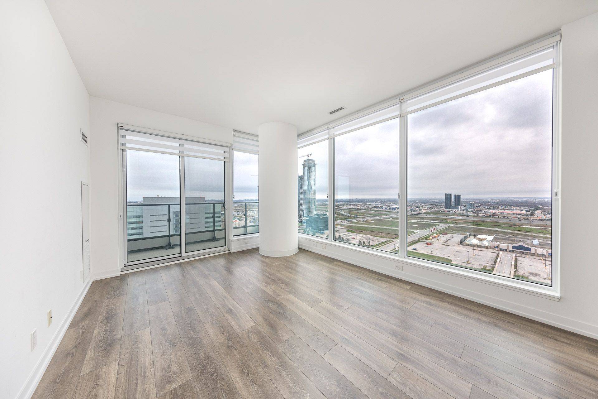 5 Buttermill AVE #2709, Vaughan, ON L4K 0J5