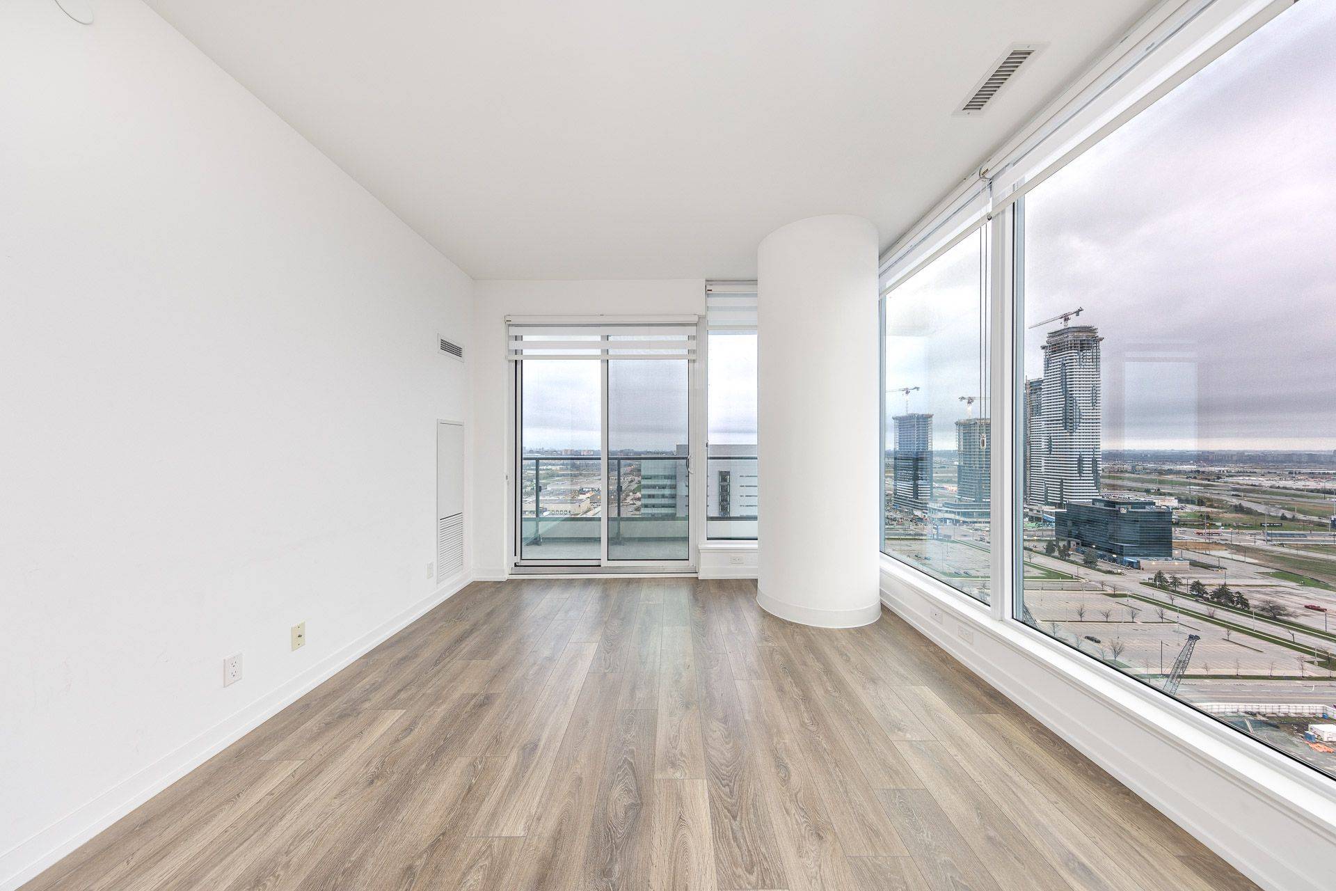 5 Buttermill AVE #2709, Vaughan, ON L4K 0J5