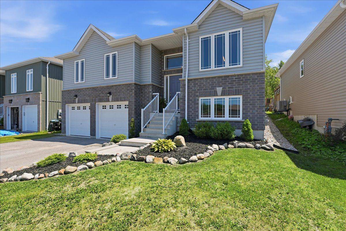 27 Ralph Dalton BLVD, Tay, ON L0K 2A0