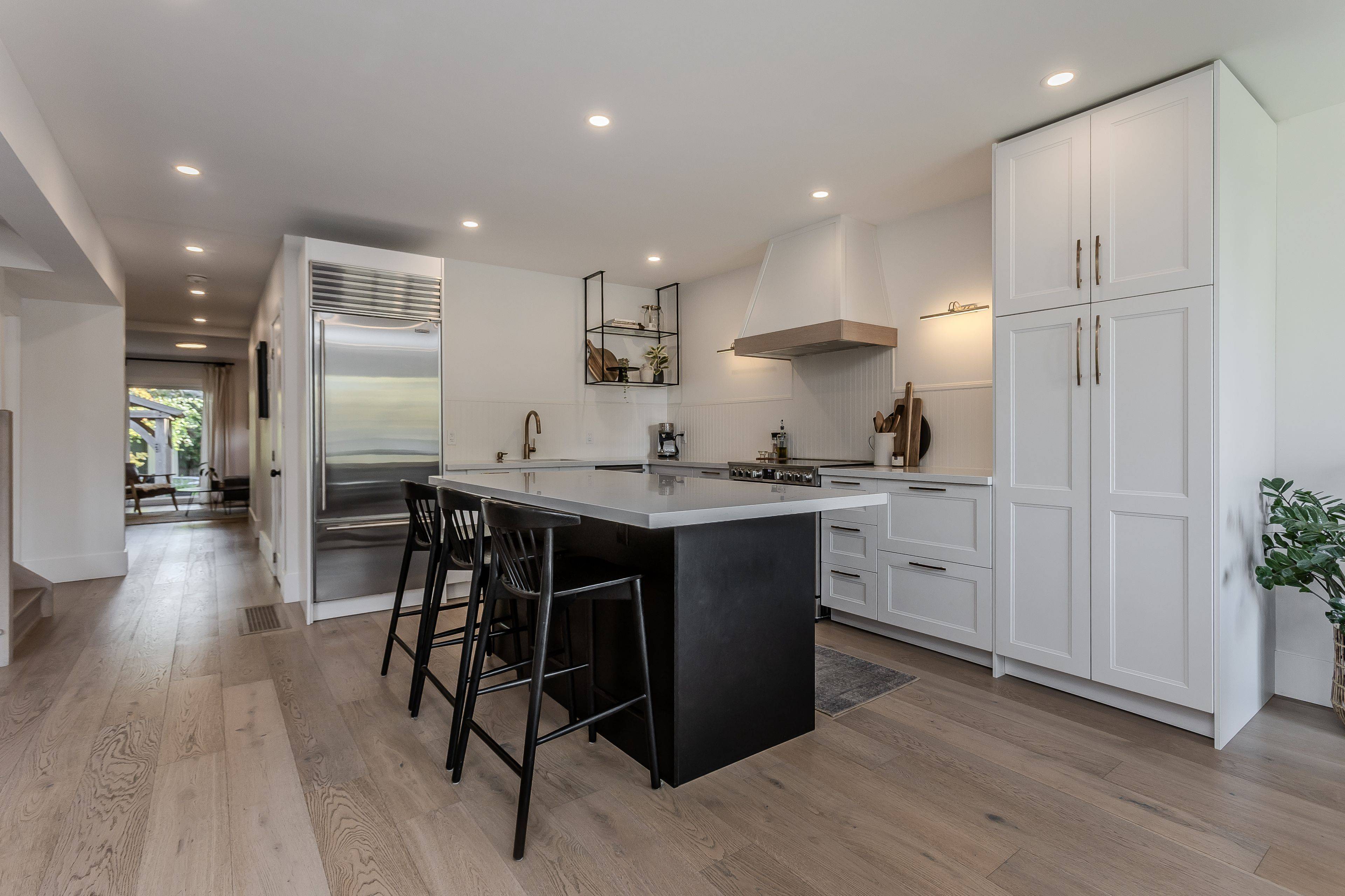 333 St Paul ST, Burlington, ON L7R 3K2
