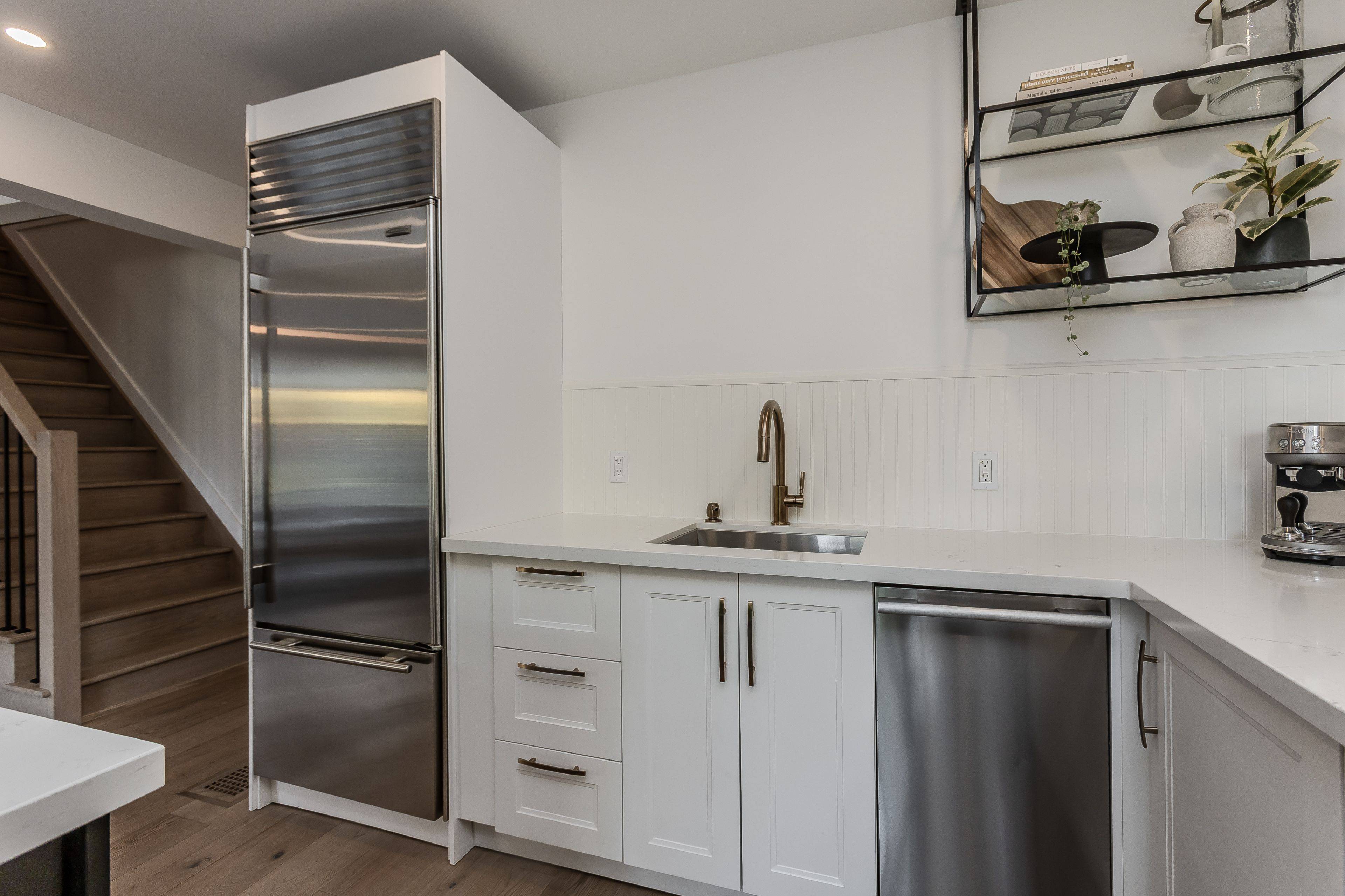 333 St Paul ST, Burlington, ON L7R 3K2