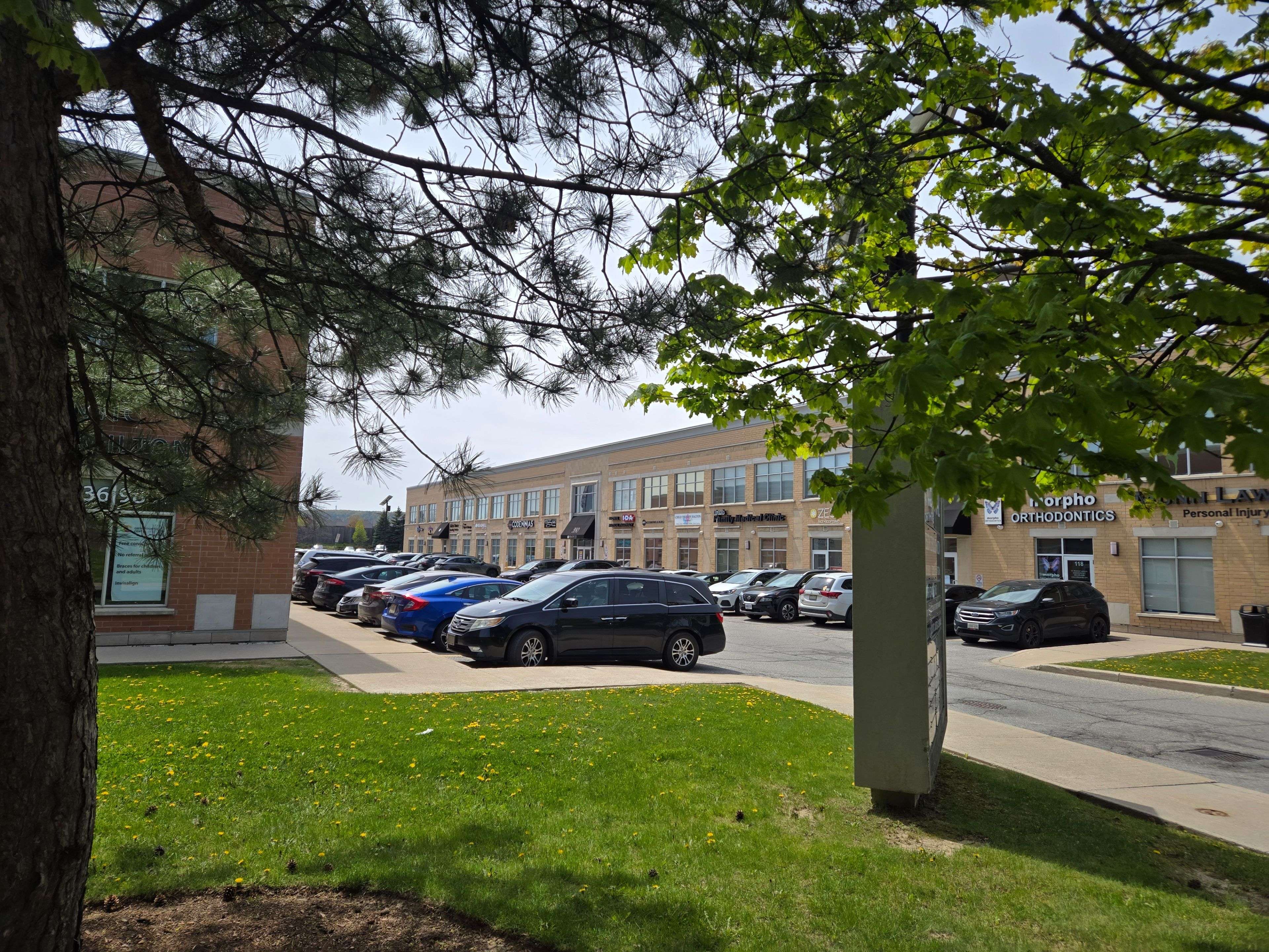 330 Bronte ST S #105, Milton, ON L9T 7X1