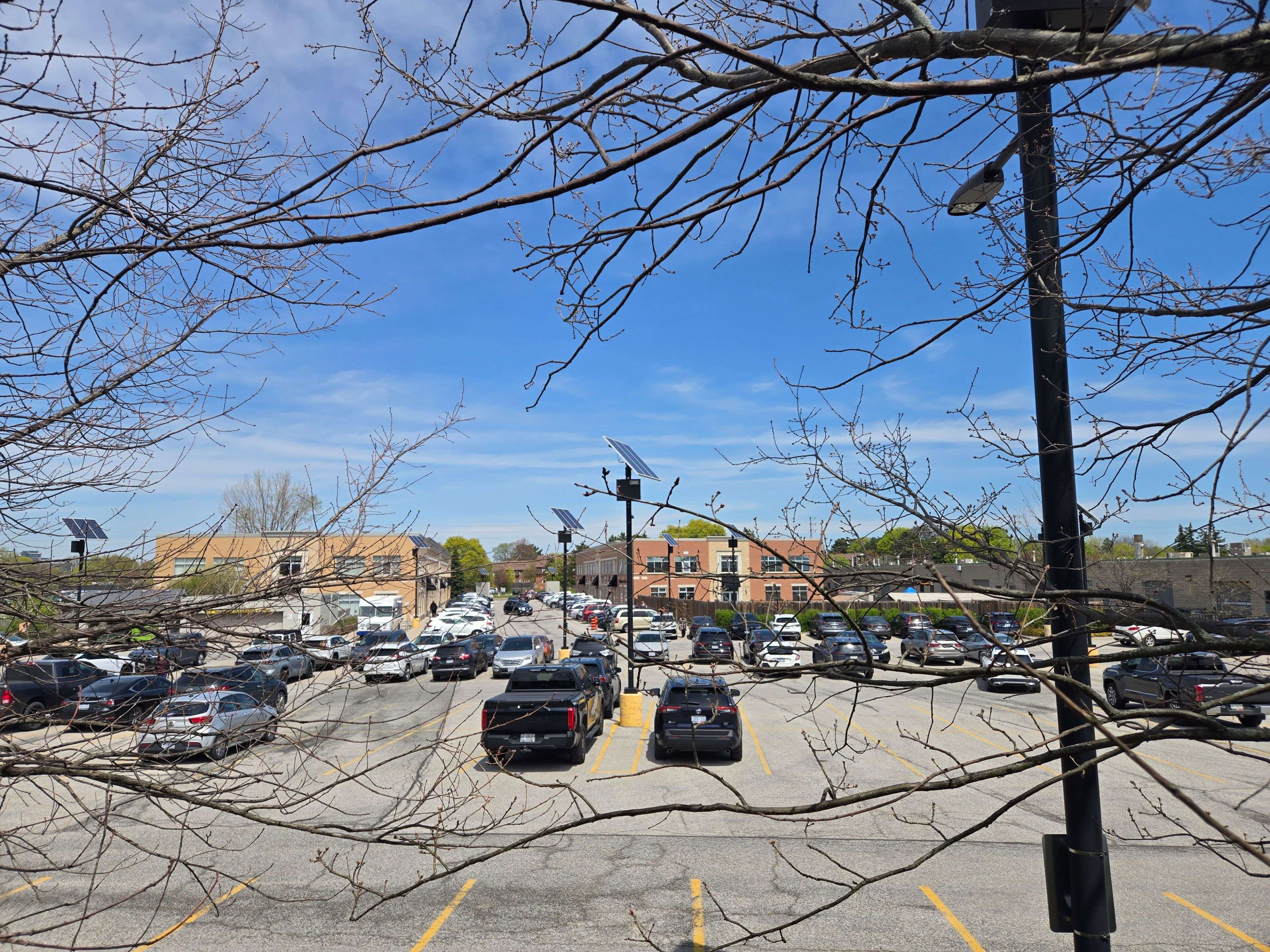 330 Bronte ST S #105, Milton, ON L9T 7X1