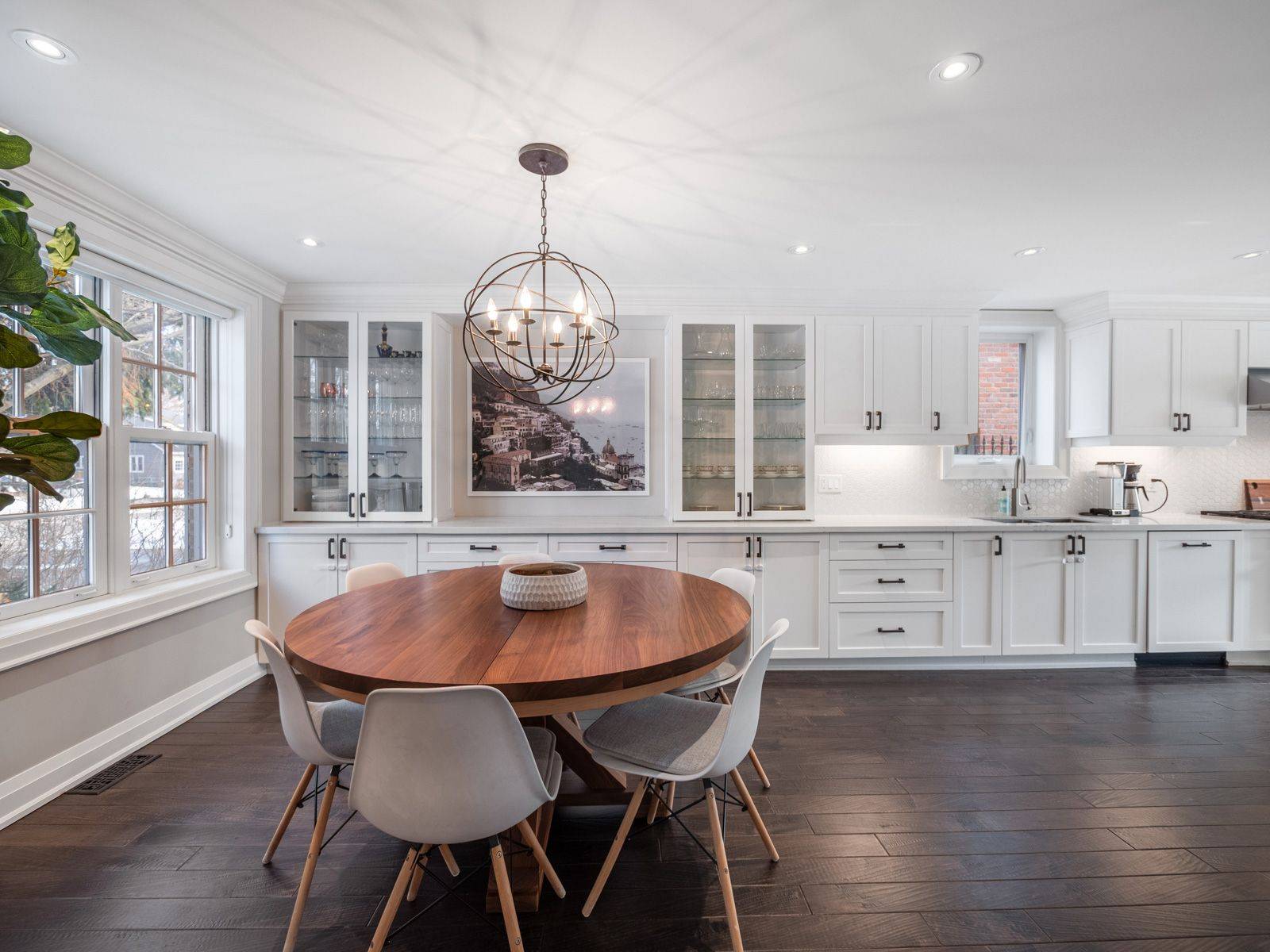 298 Douglas AVE, Oakville, ON L4J 3S4