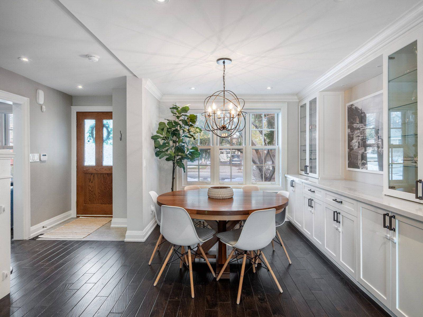 298 Douglas AVE, Oakville, ON L4J 3S4
