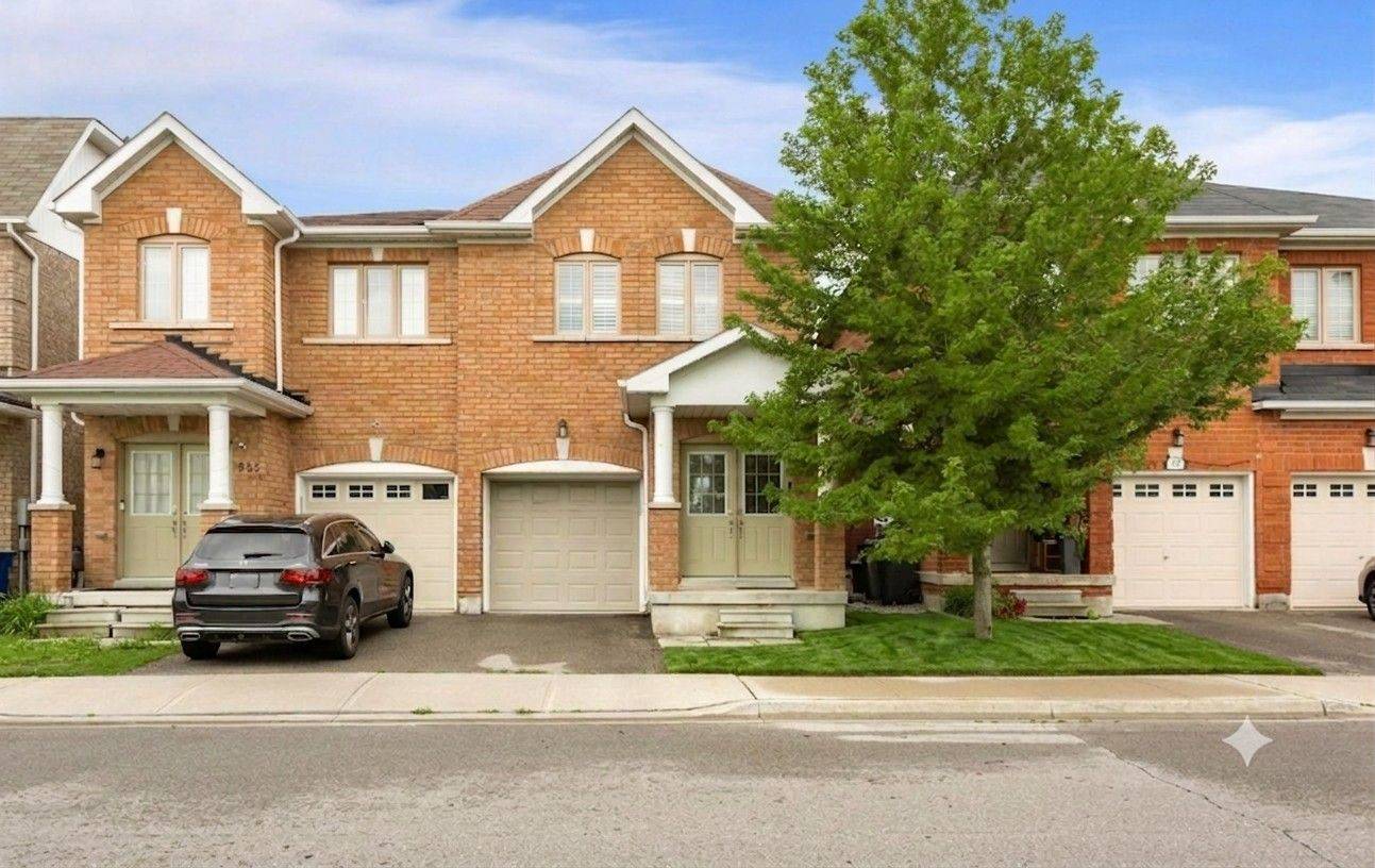 983 Francine CRES, Mississauga, ON L5V 0E2