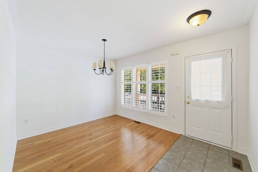 742 Irving TER, Milton, ON L9T 6H3