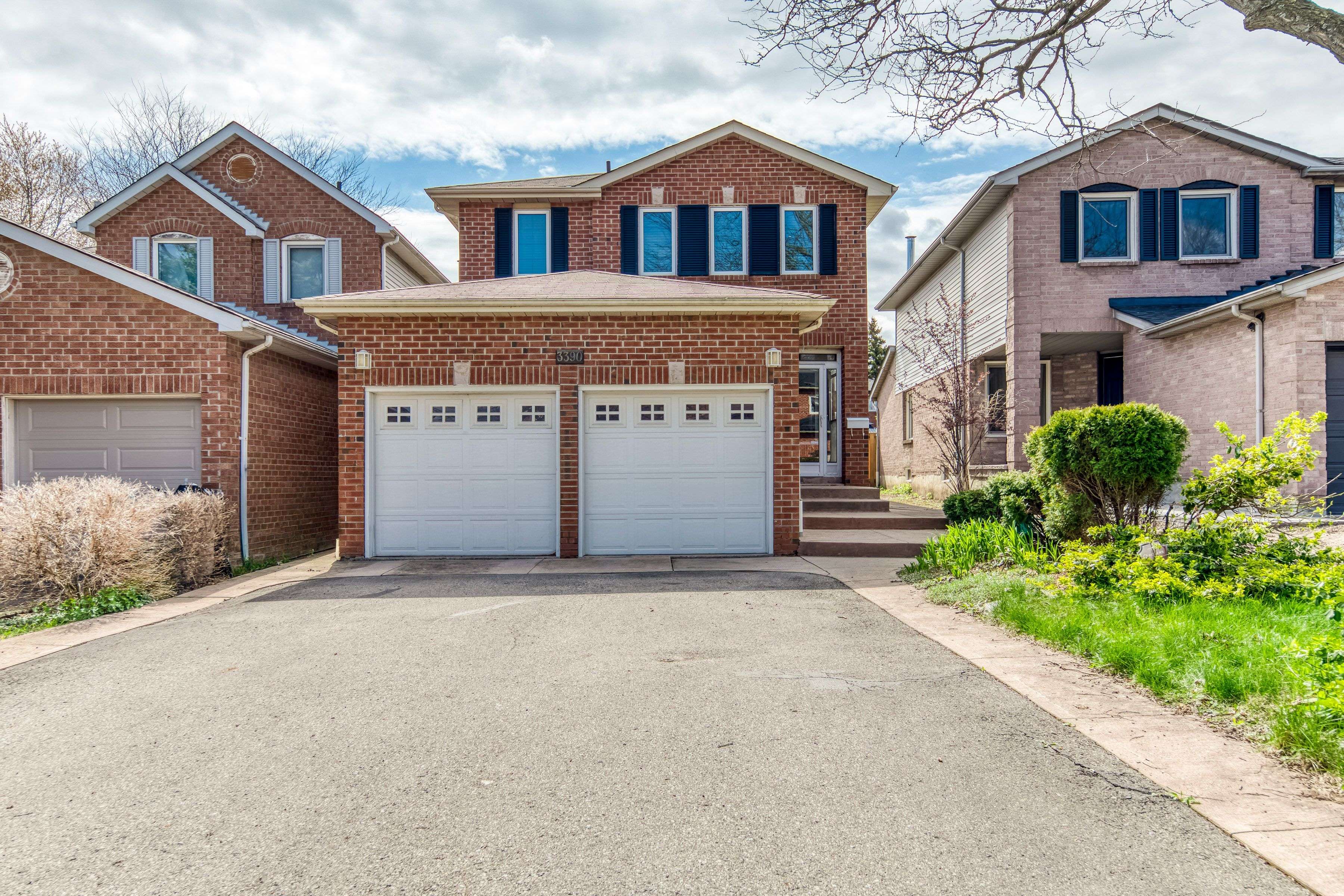 3390 Chartrand CRES, Mississauga, ON L5L 4C4