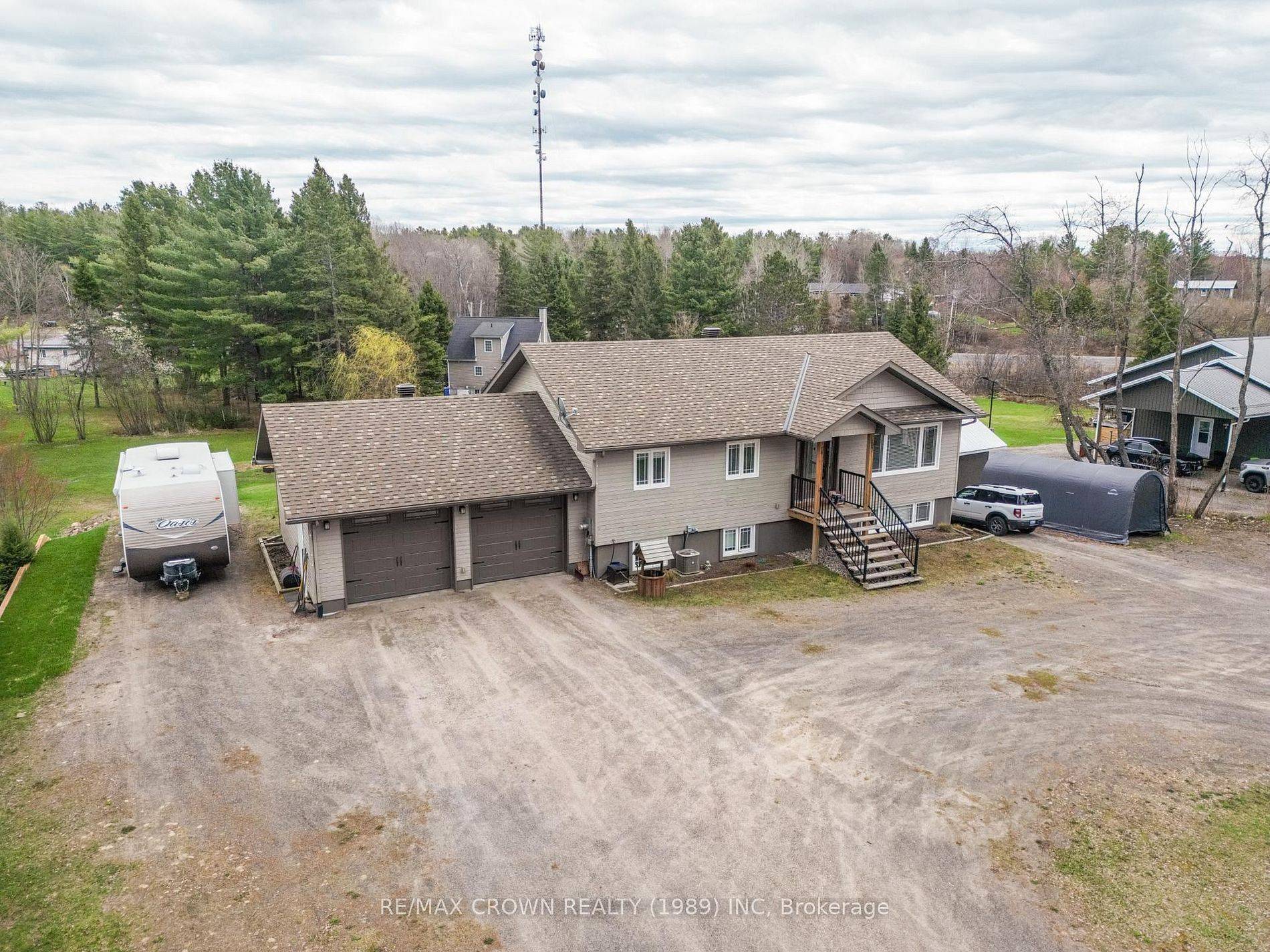 211 Eglington RD N, East Ferris, ON P0H 1H0