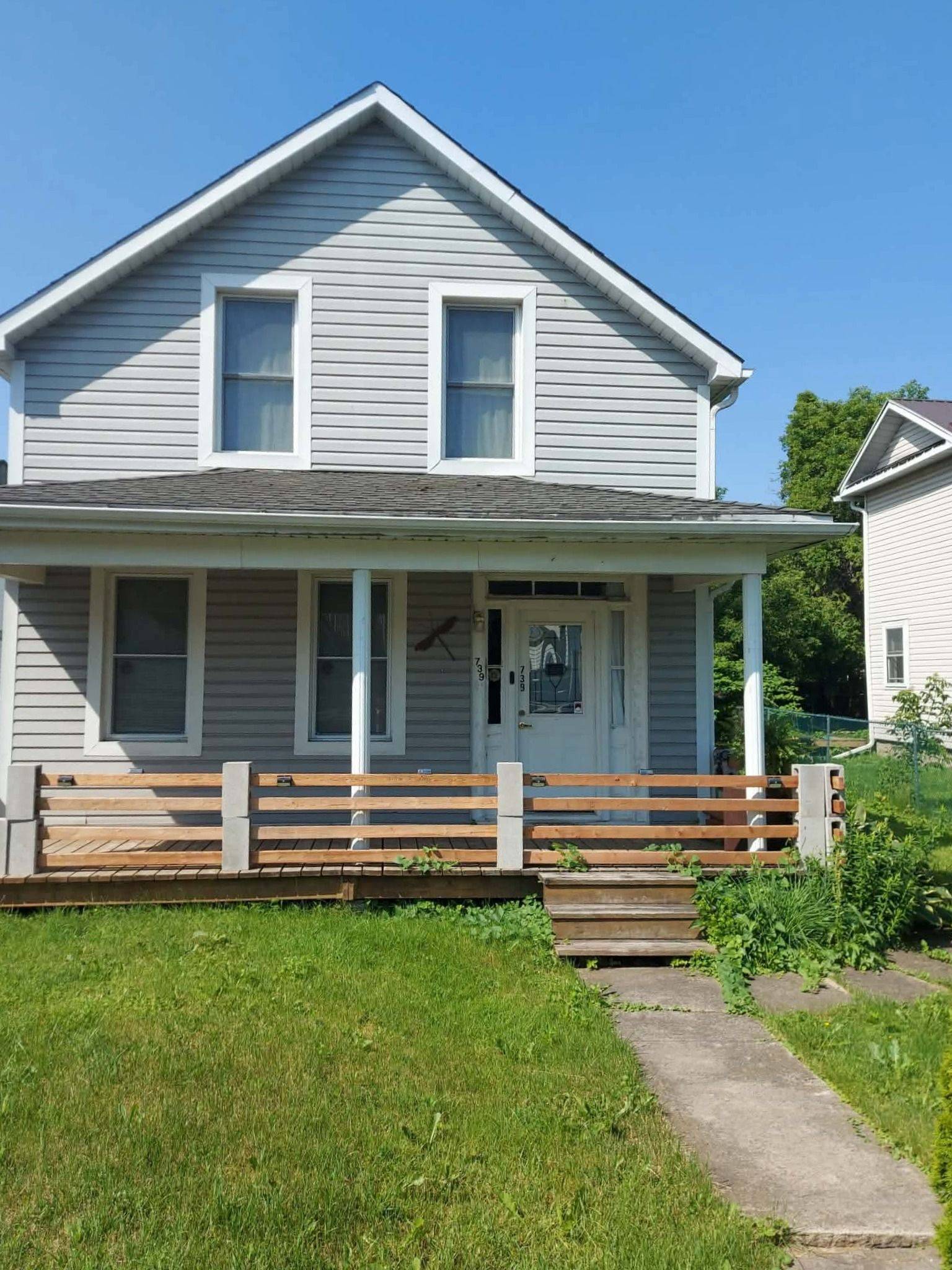 739 Edward ST, Prescott, ON K0E 1T0