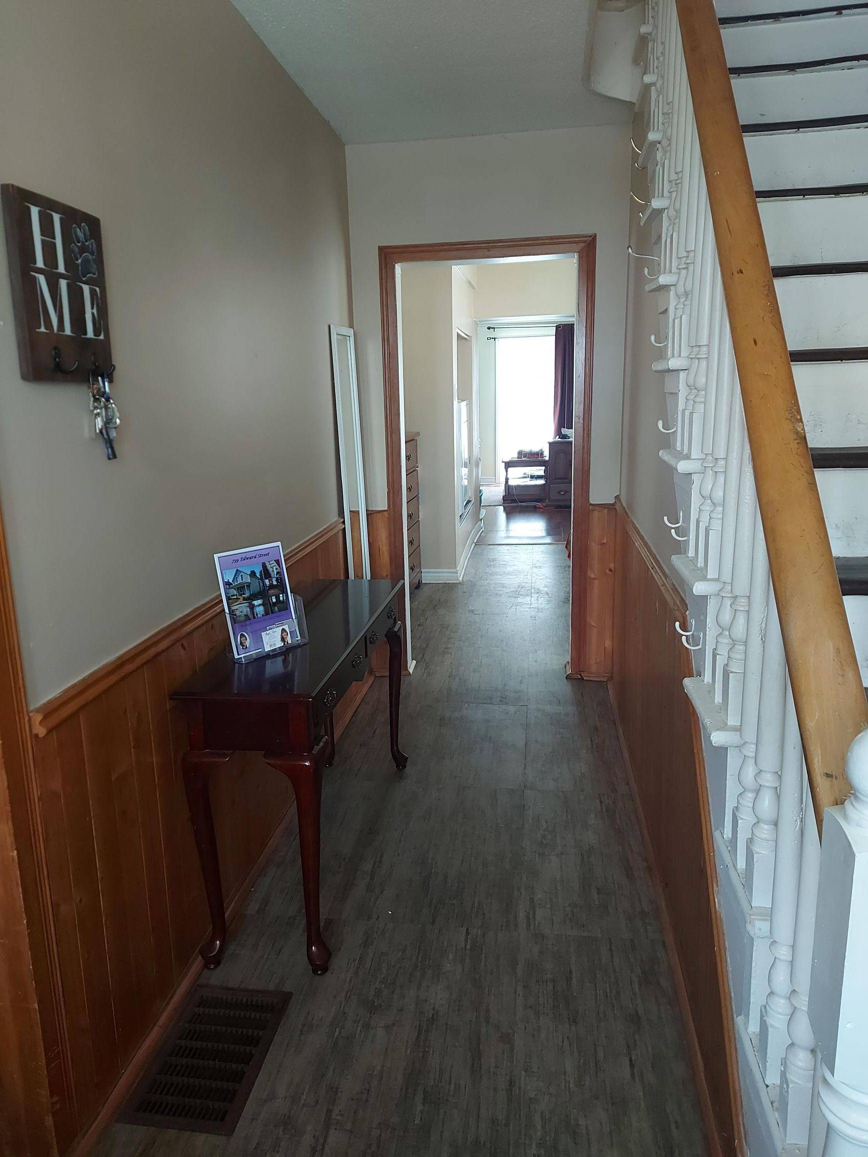 739 Edward ST, Prescott, ON K0E 1T0