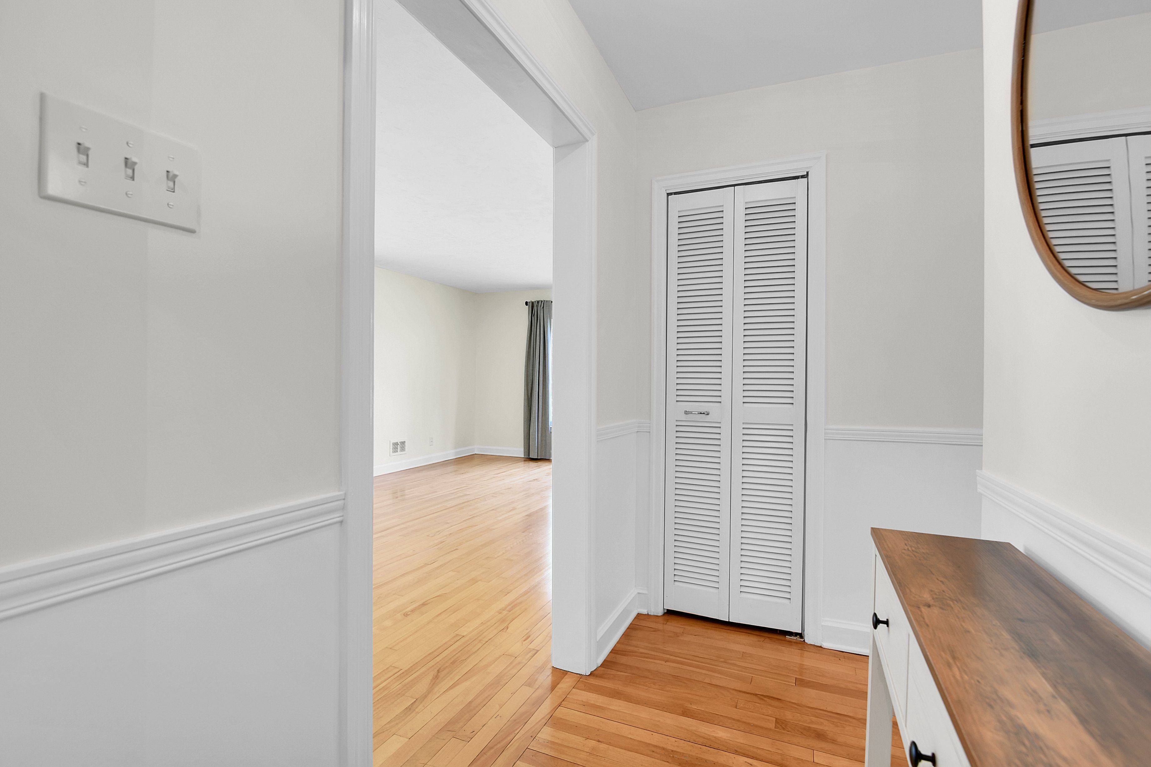 2243 Hillary AVE, Alta Vista And Area, ON K1H 7H7