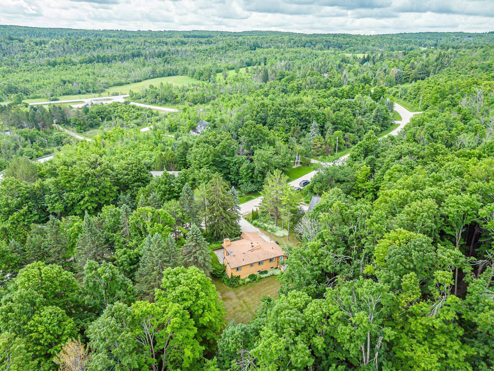 138 Kionontio TRL, Blue Mountains, ON L9Y 0R6