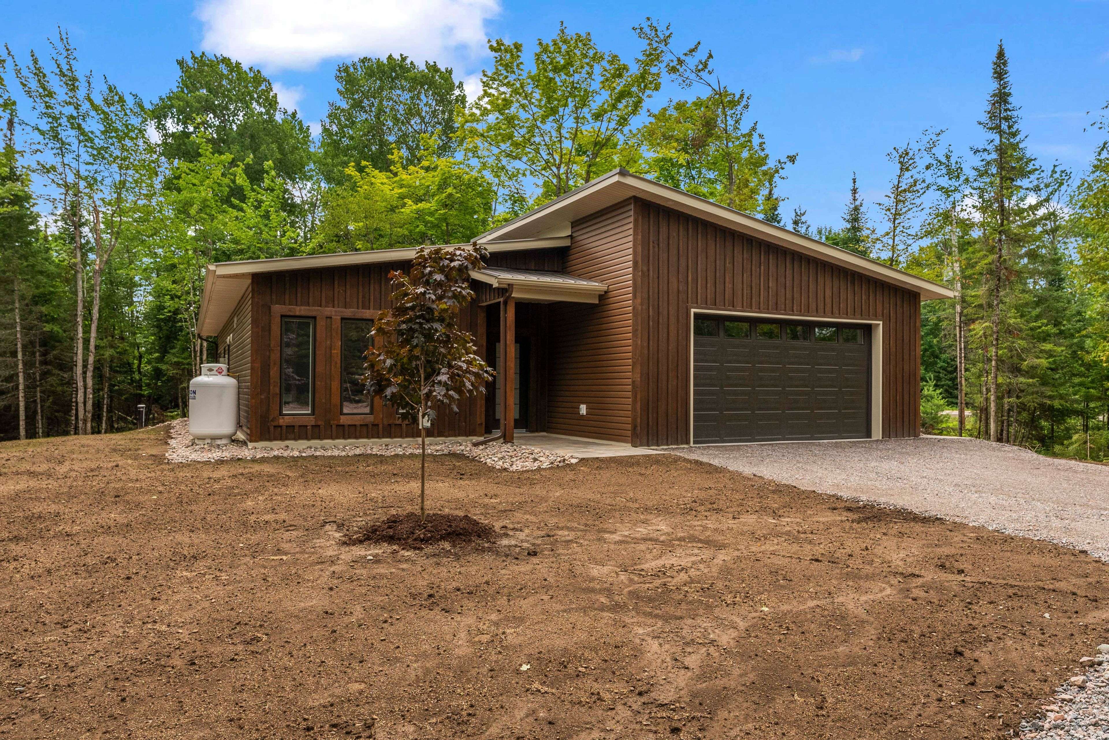 00 Calabogie RD, Greater Madawaska, ON K0J 1G0