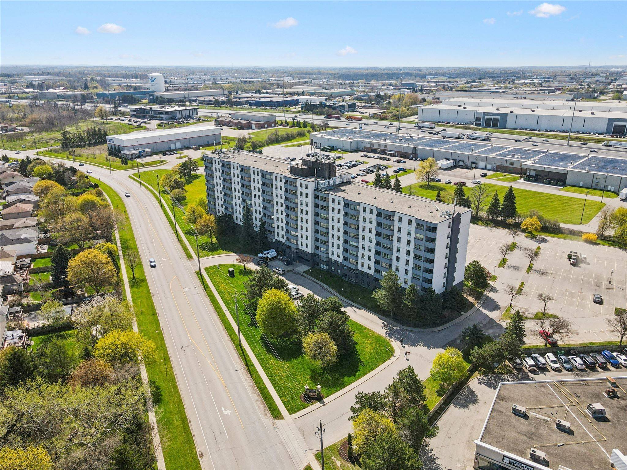 200 Jamieson Pkwy #403, Cambridge, ON N3C 4B5