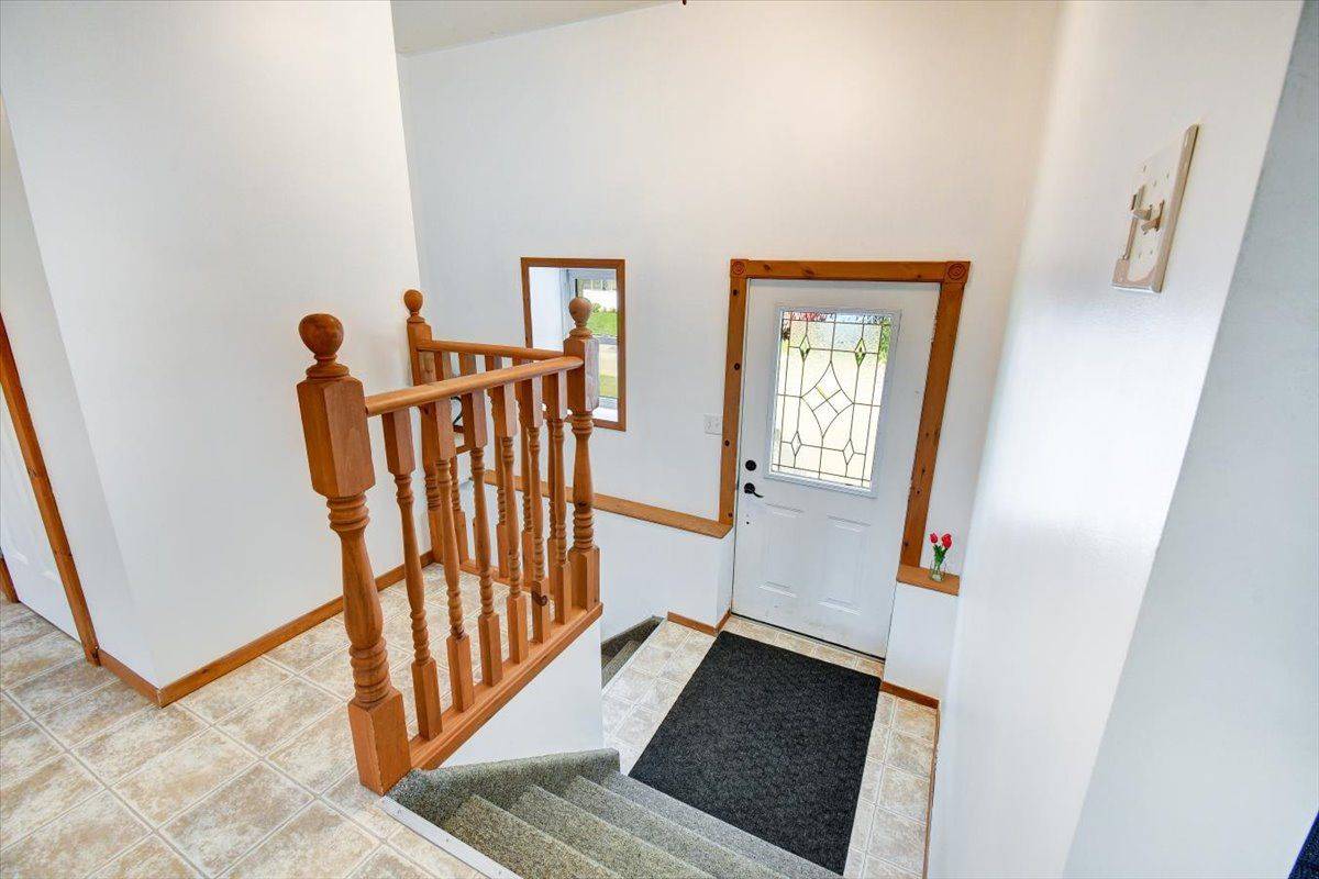 66 Hastings ST S, Bancroft, ON K0L 1C0