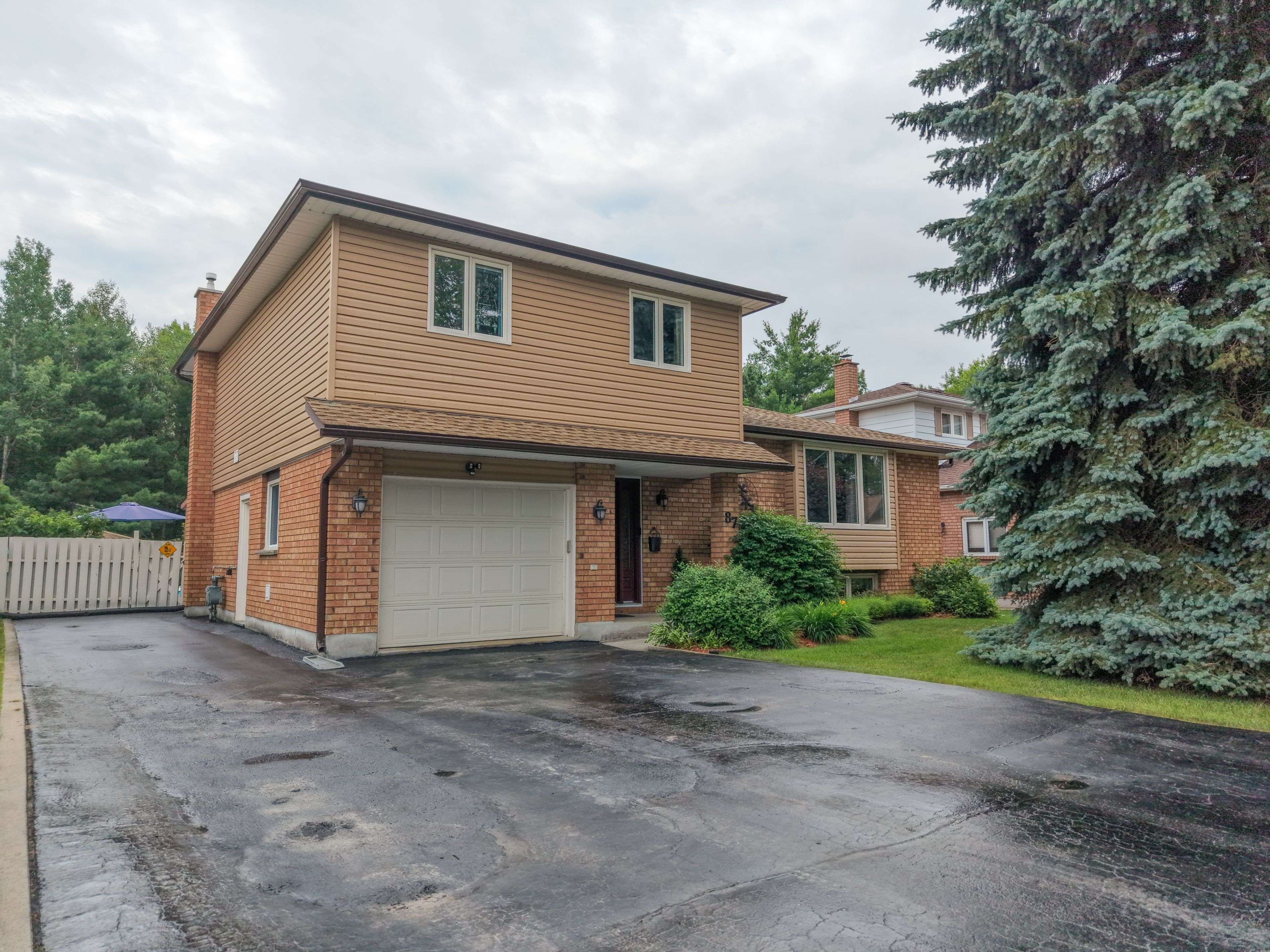 87 Labreche DR, North Bay, ON P1A 3R6