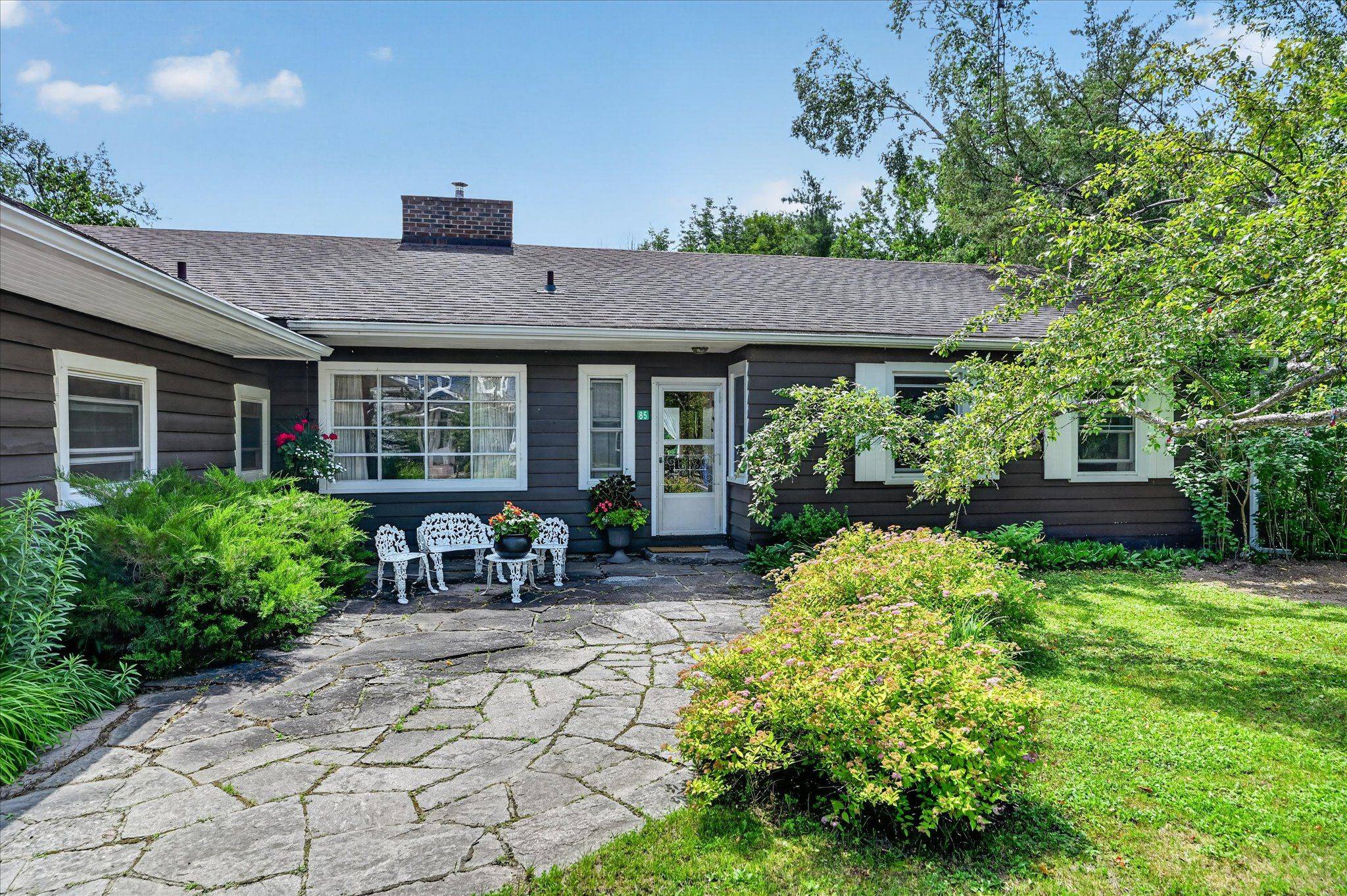 85 Grandy RD, Kawartha Lakes, ON K0M 1K0