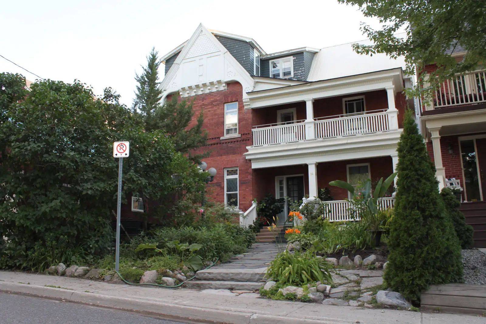 14 Galt ST #2, Glebe - Ottawa East And Area, ON K1S 4R4