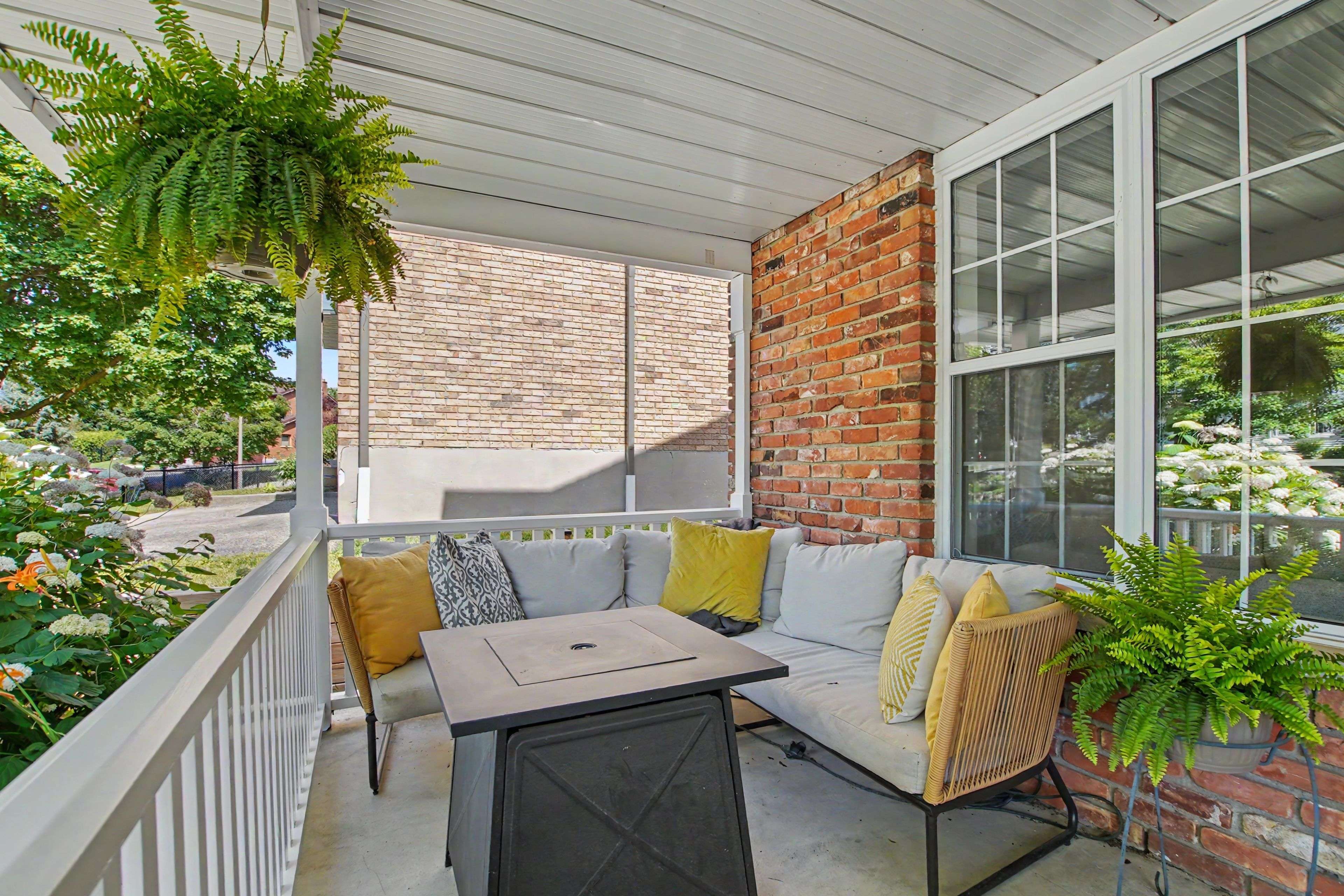 364 Kribs ST, Cambridge, ON N3C 3L6