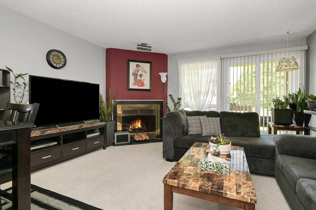362 Briston Private, Hunt Club - South Keys And Area, ON K1G 5R2