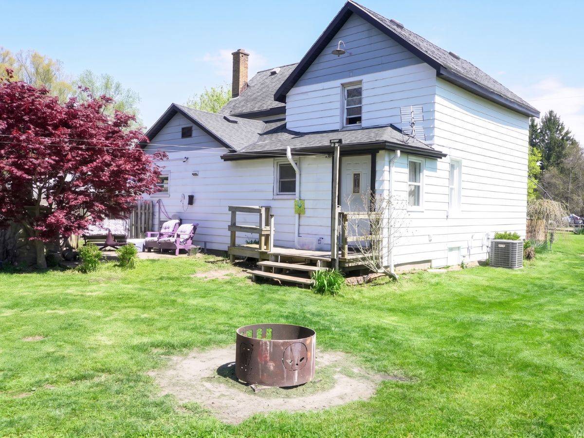691 Gregory DR E, Chatham-kent, ON N7M 5J7