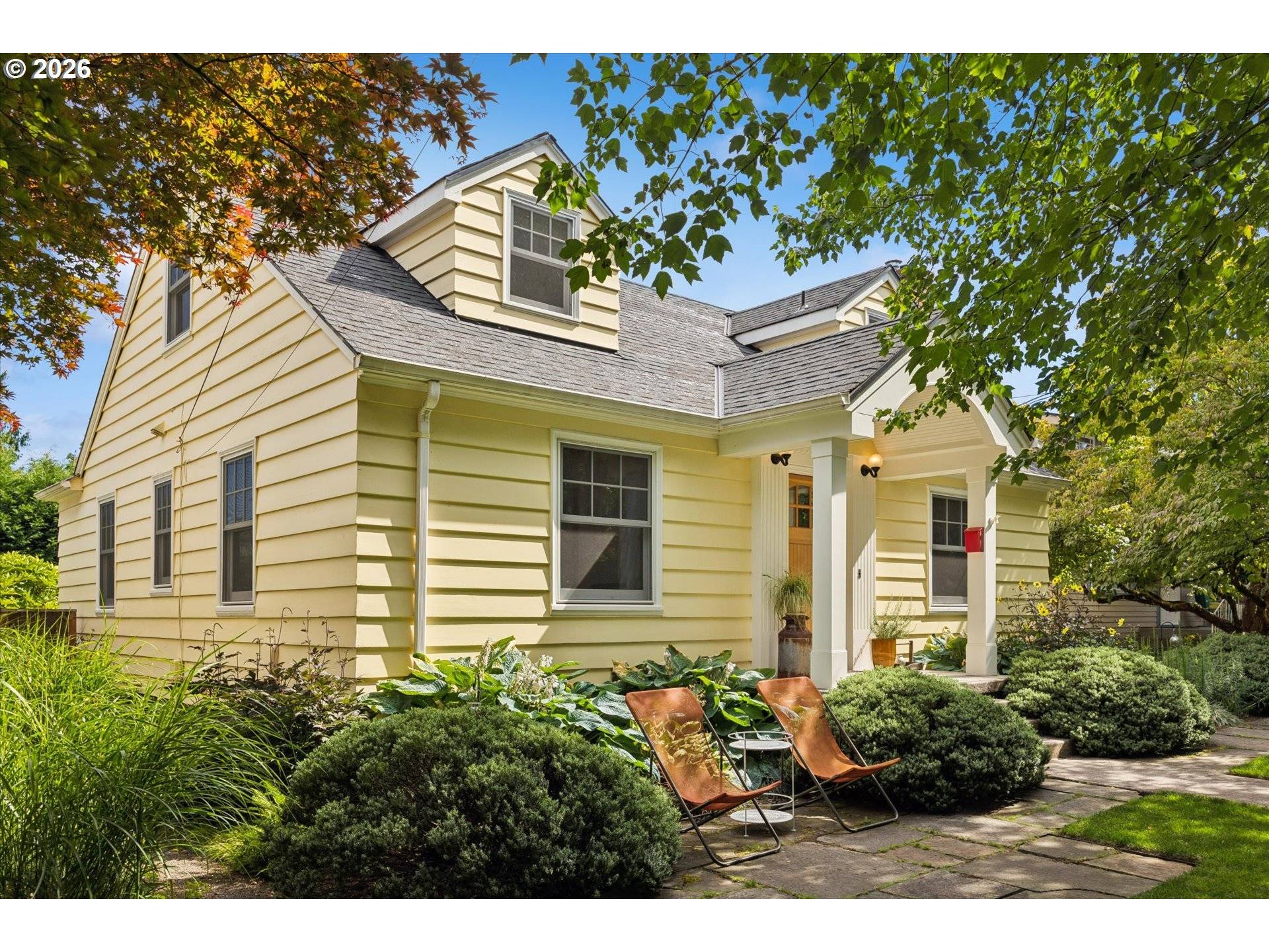 4305 SE ASH ST, Portland, OR 97215