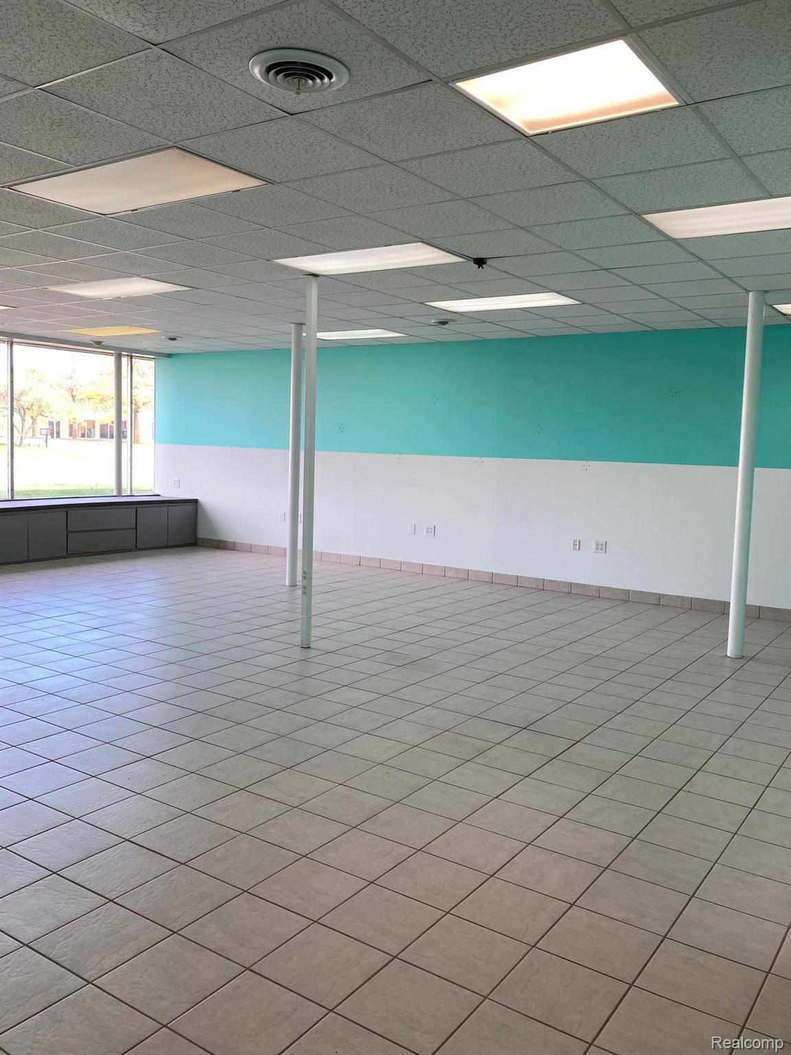 29225 7 Mile Road, Livonia, MI 48152