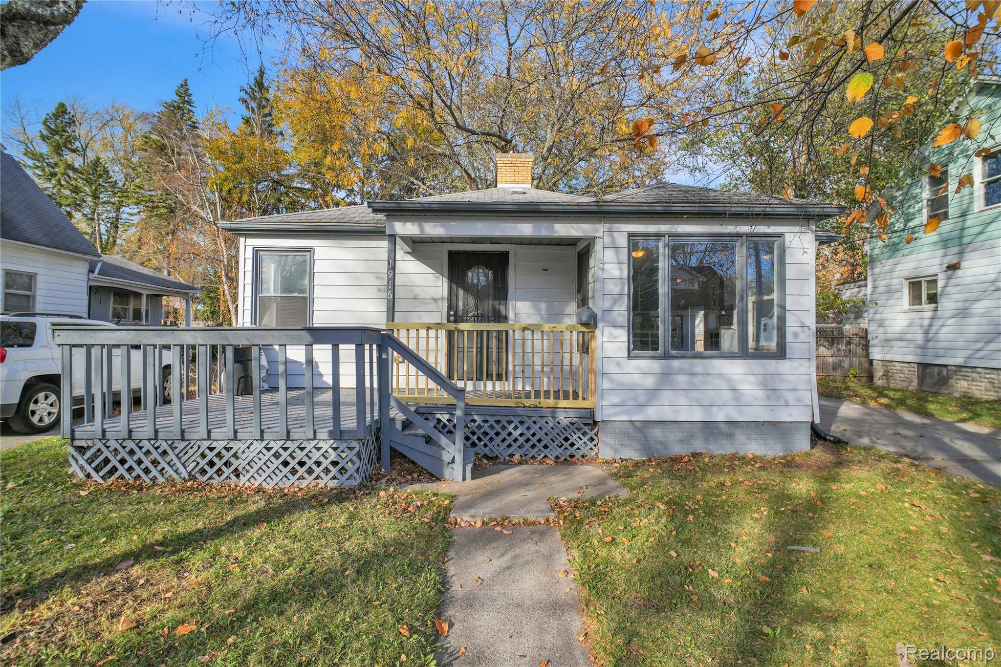1916 Wood ST, Saginaw, MI 48602