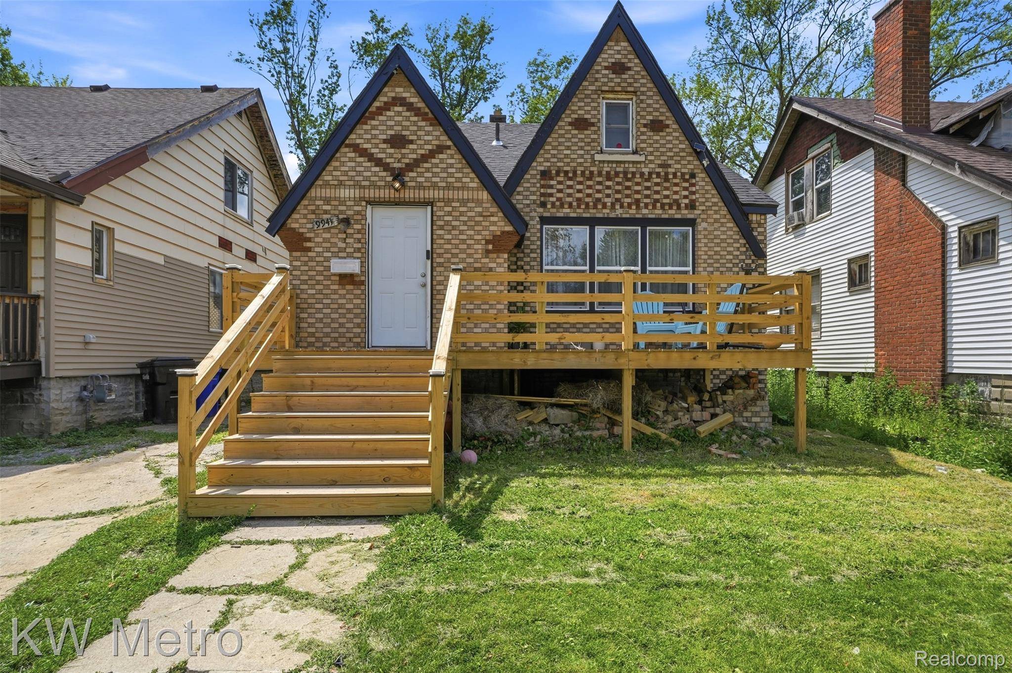 9941 Pinehurst ST, Detroit, MI 48204