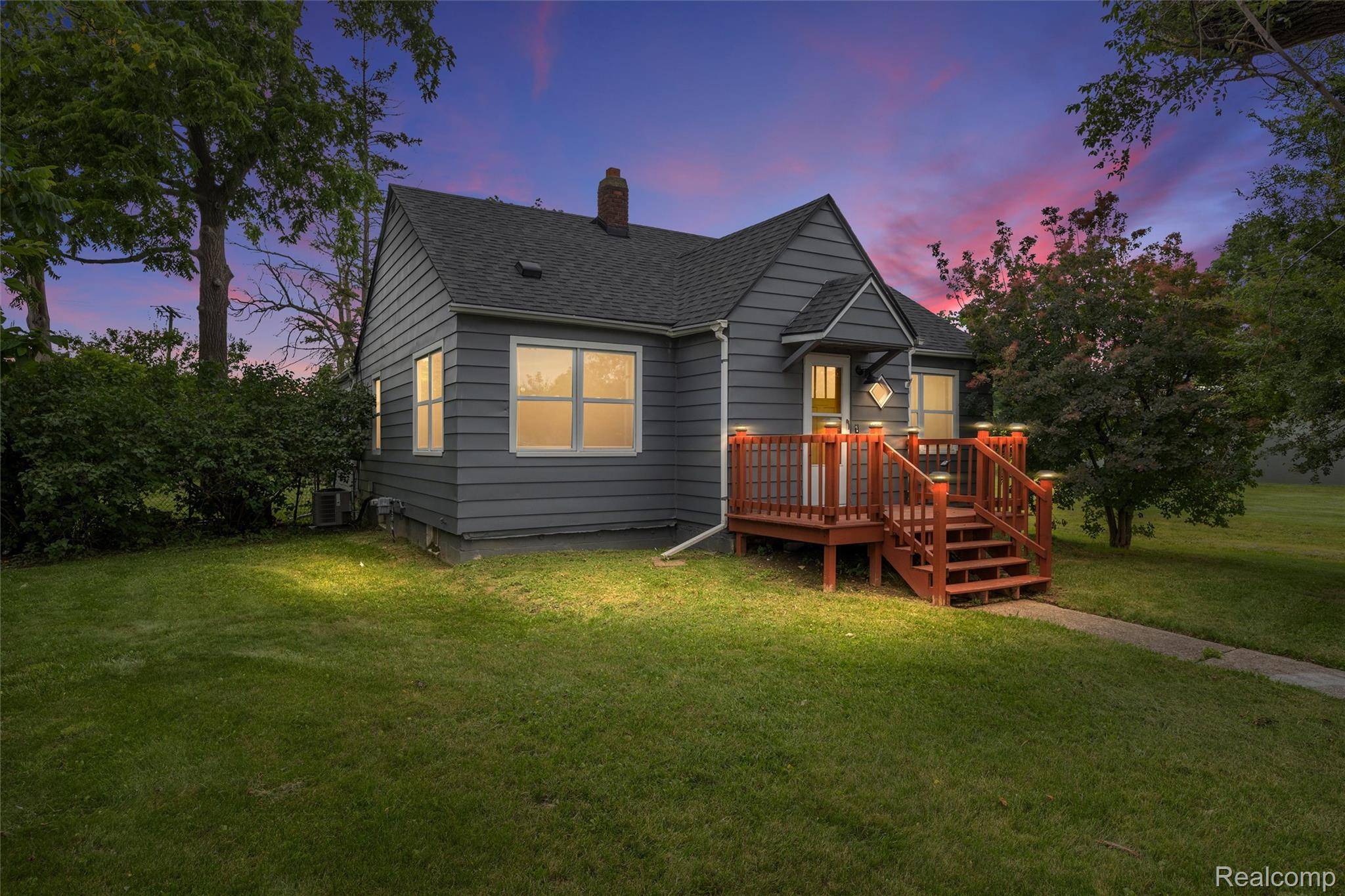 33065 Garfield RD, Fraser, MI 48026