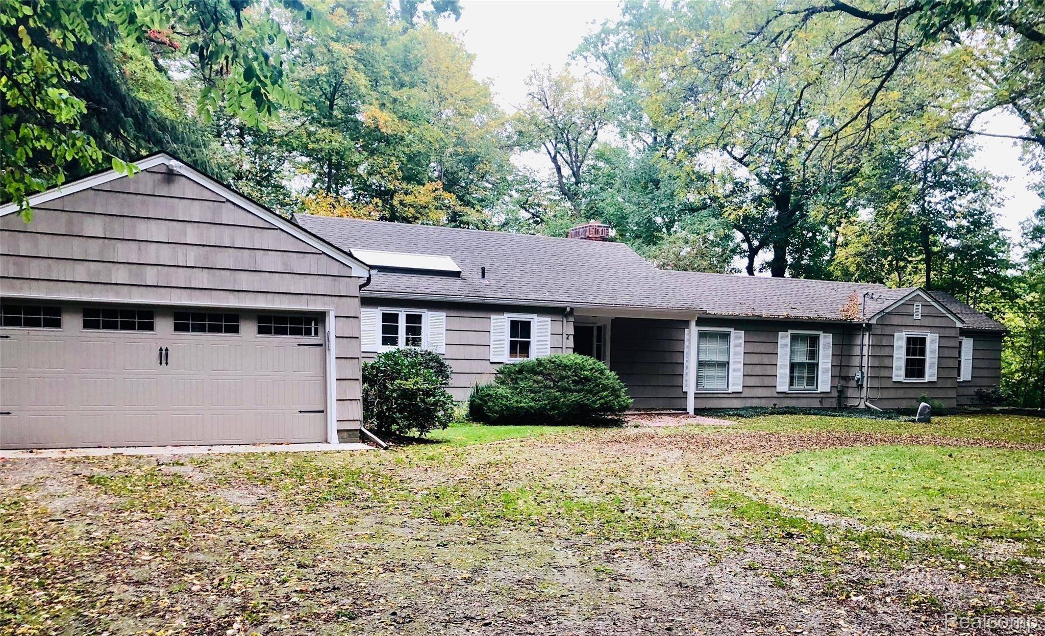 1481 Mill Race MILL RACE RD, Rochester Hills, MI 48306