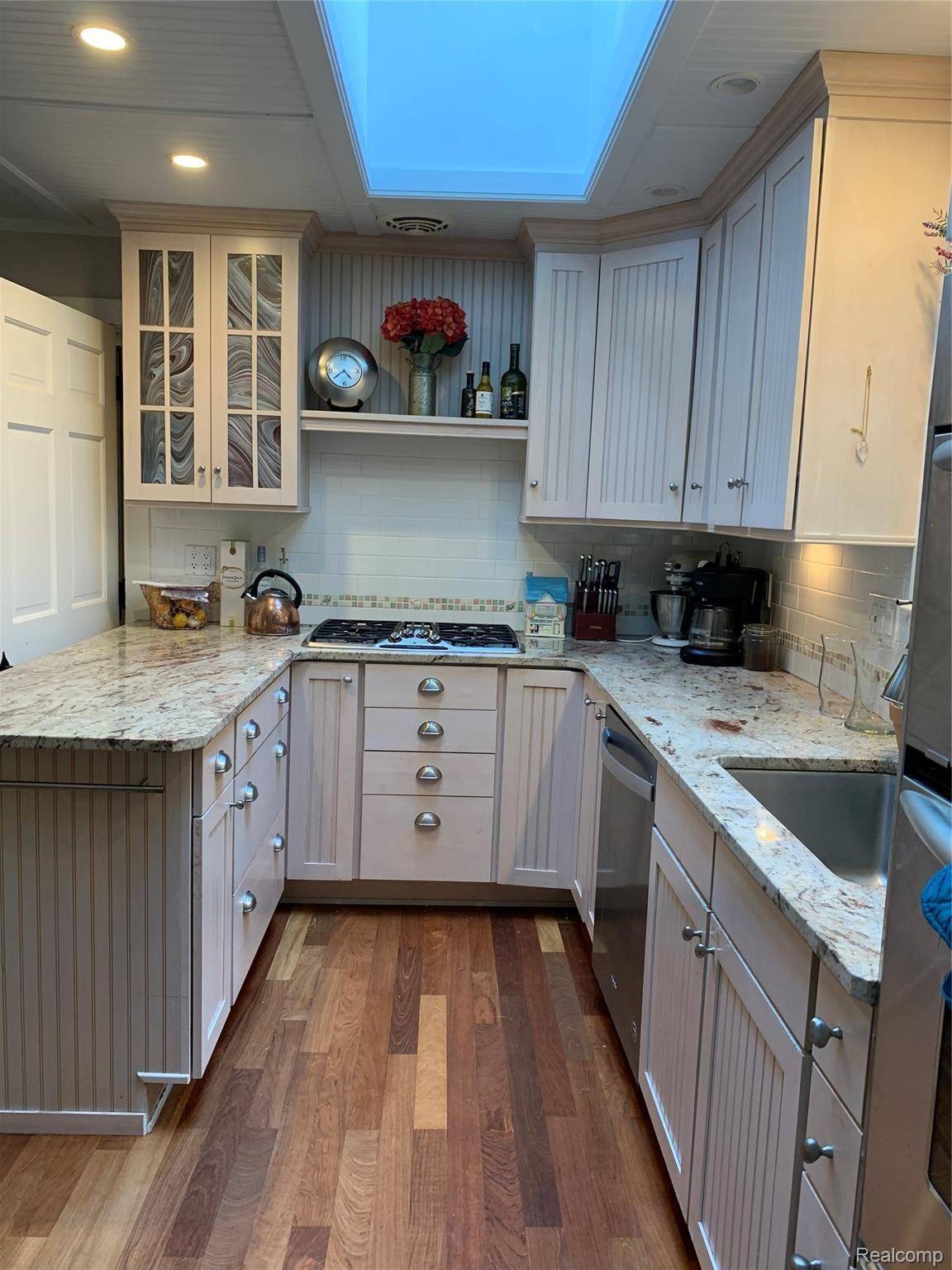 1481 Mill Race MILL RACE RD, Rochester Hills, MI 48306