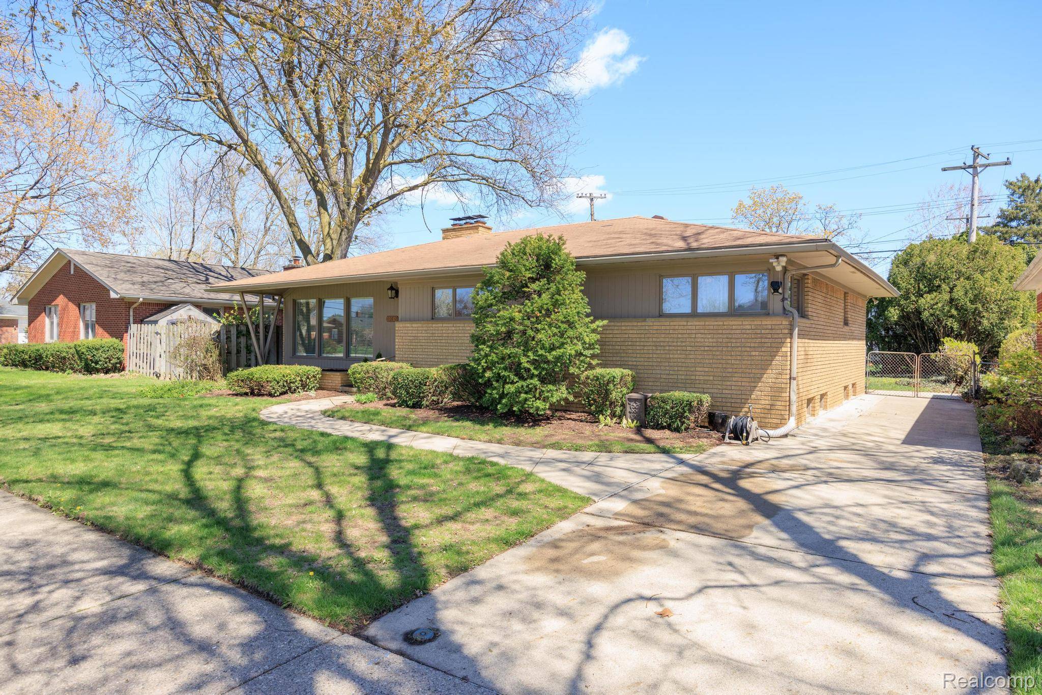 30712 Champine ST, St. Clair Shores, MI 48082