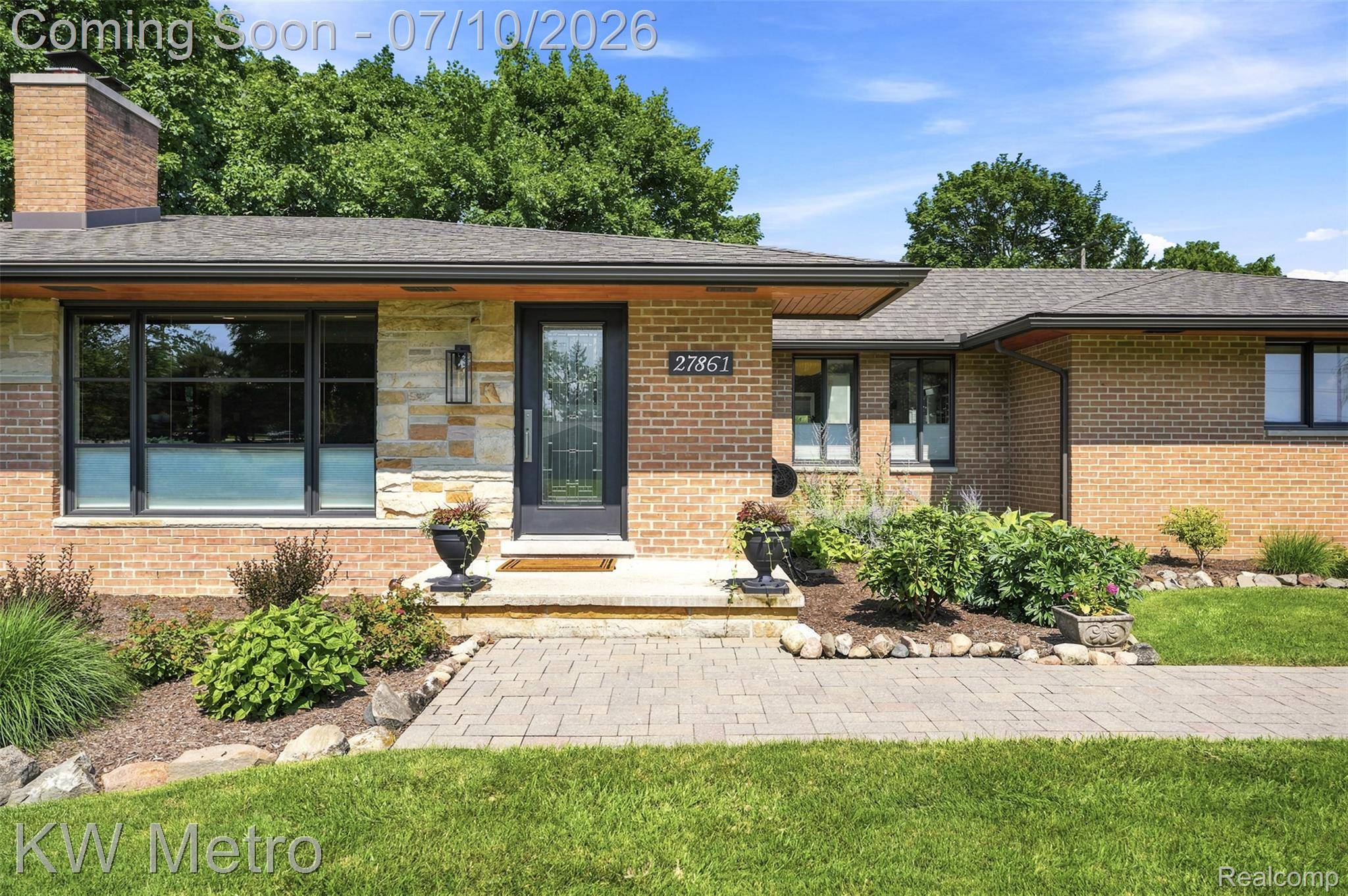 27861 Green Willow ST, Farmington Hills, MI 48331