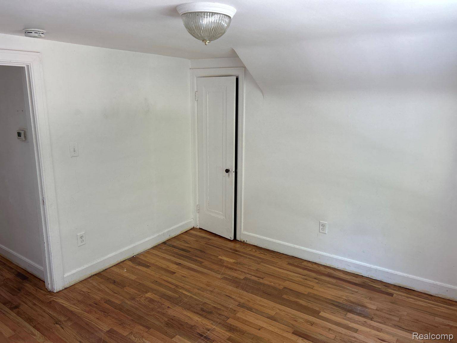 16 1/2 MOROSS ST, Mt. Clemens, MI 48043