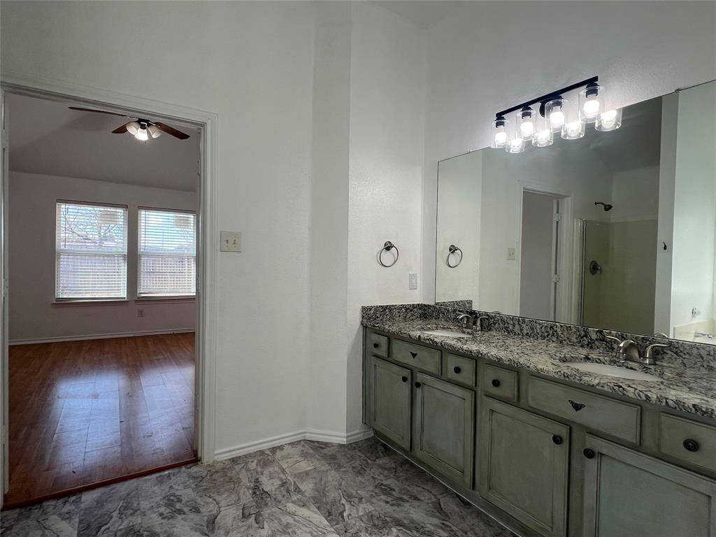 1023 Halifax Lane, Forney, TX 75126